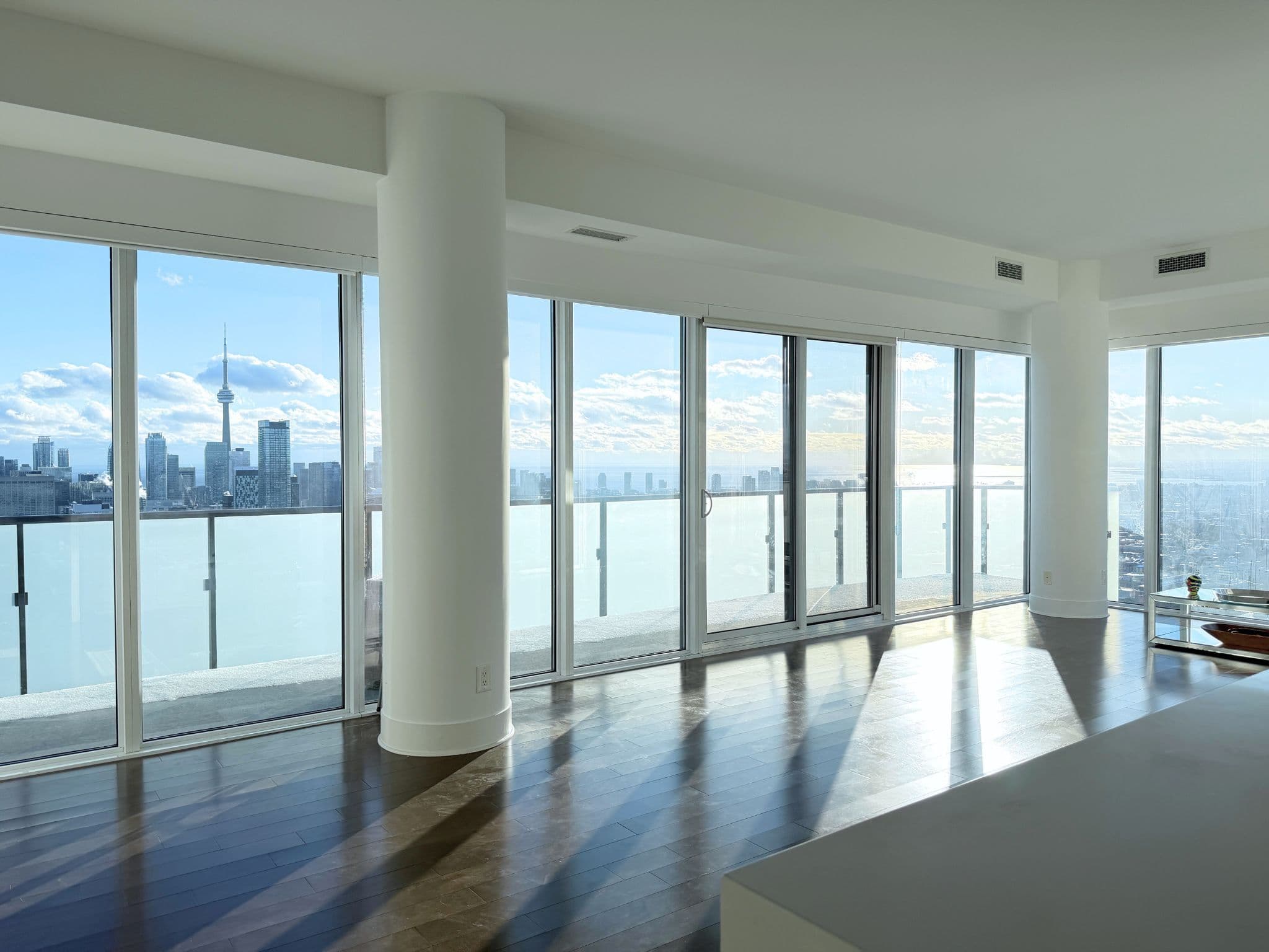 65 St. Mary Street LPH02, Toronto C01, ON M5S 0A6