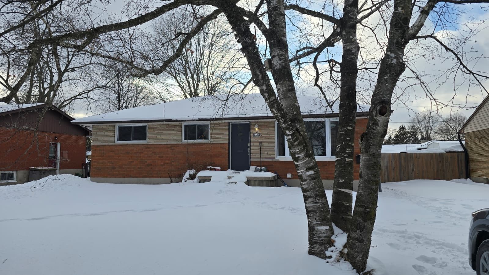 1183 Farnsborough Crescent, London East, ON N5V 2L7