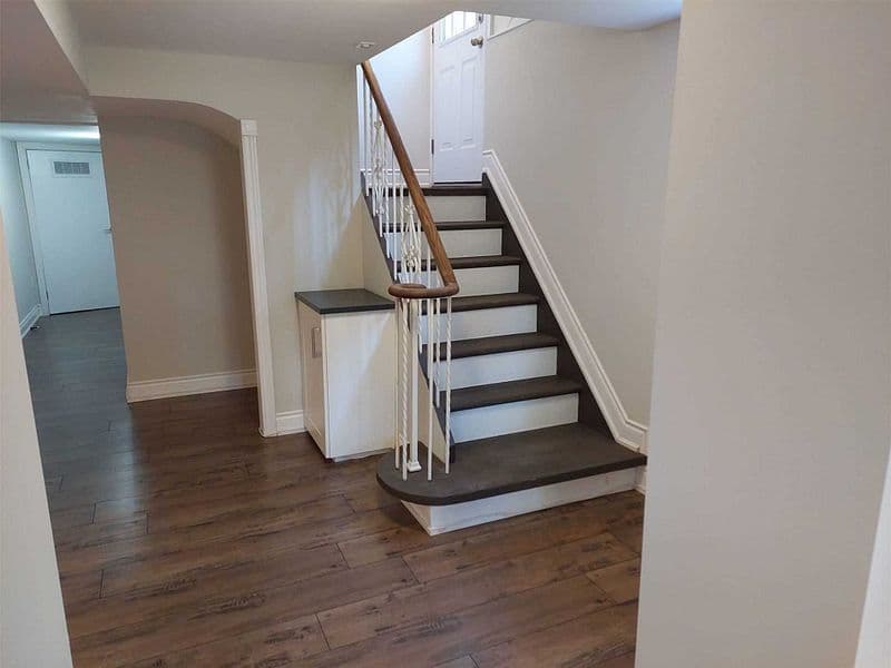 2587 S Burslem Road S, Mississauga, ON L5A 2R5