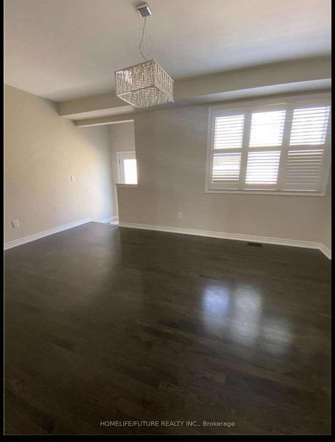 20 Ledger Point Crescent main & 2nd, Brampton, ON L6R 3W3