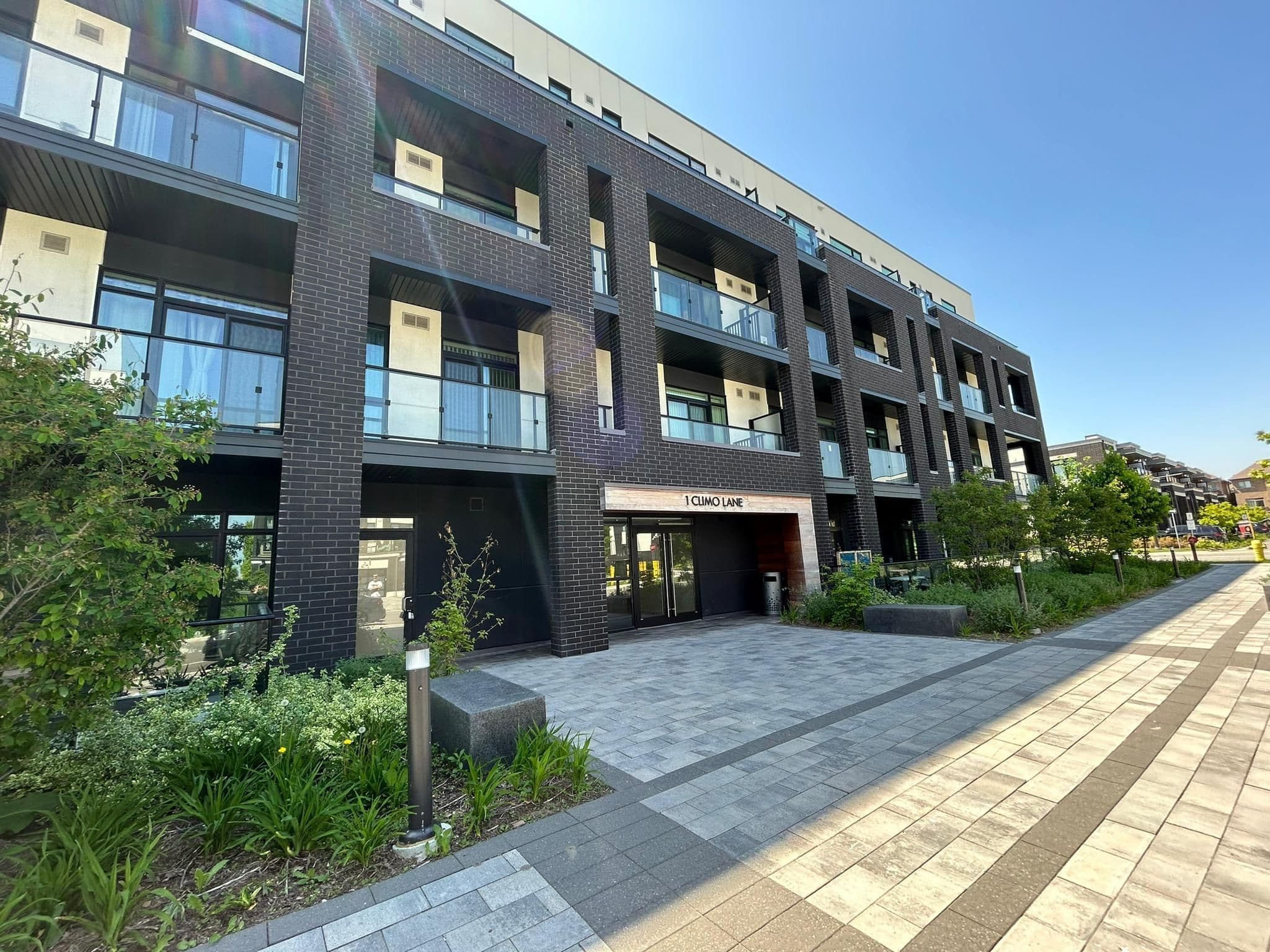 1 Climo Lane 303, Markham, ON L6E 0L1