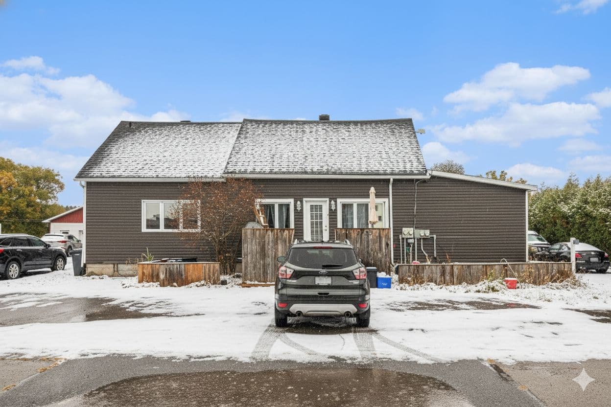 2489 Du Lac Road, Clarence-Rockland, ON K0A 3N0