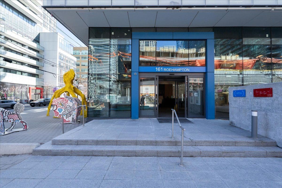 161 Roehampton Avenue 732, Toronto C10, ON M4P 0C8