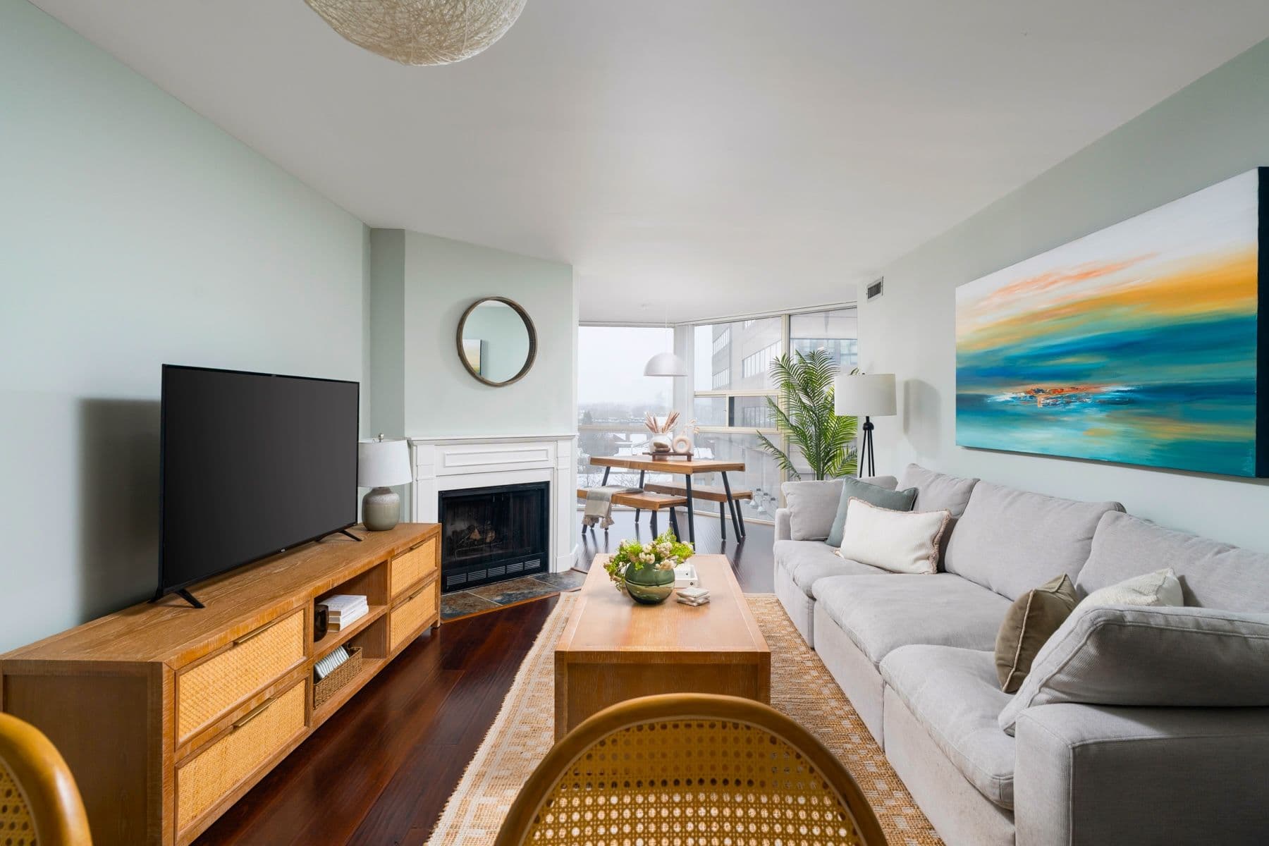 725 King Street W 903, Toronto C01, ON M5V 2W9