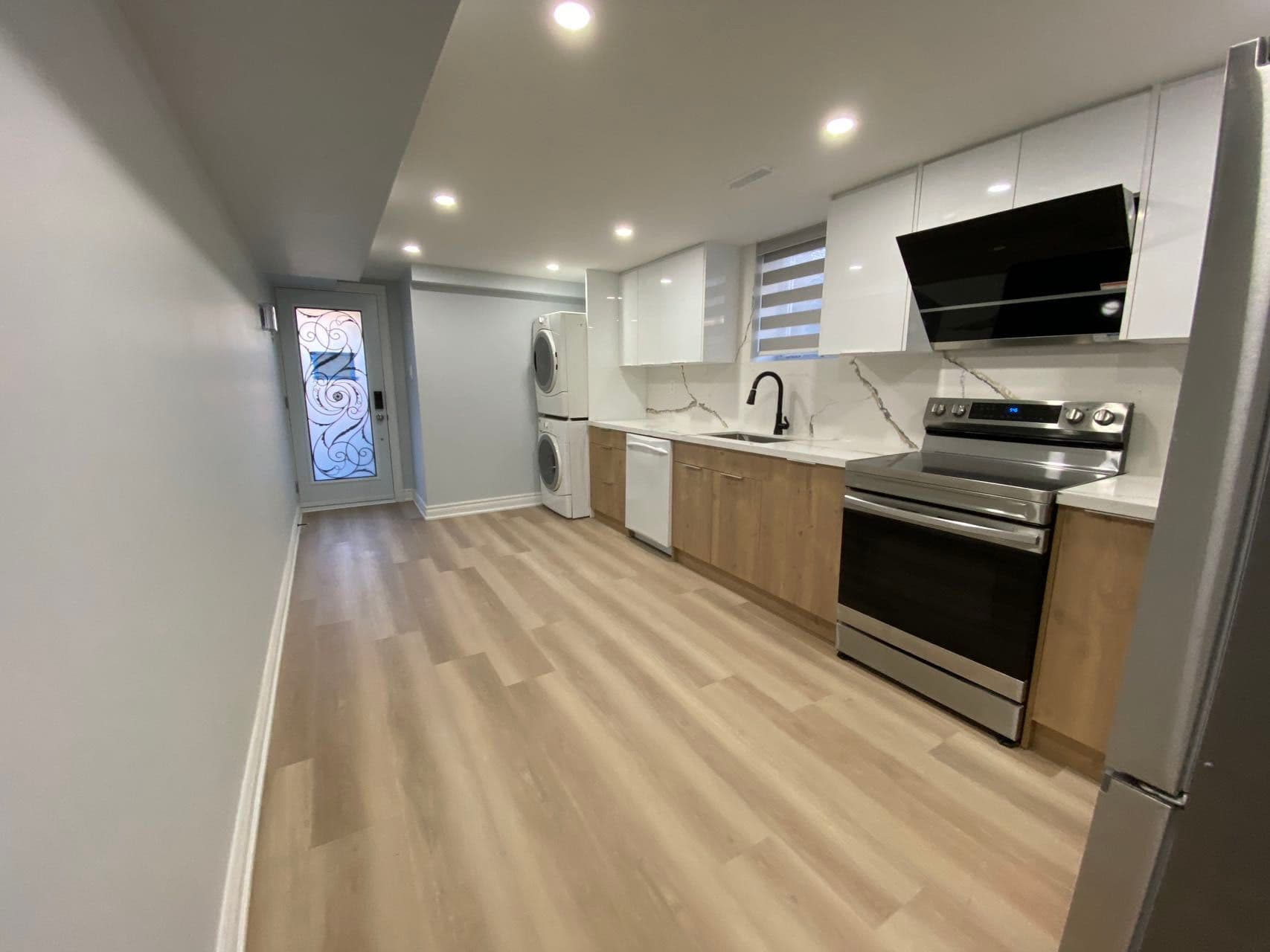 1186 Shadeland Drive, Mississauga, ON L5C 1P4