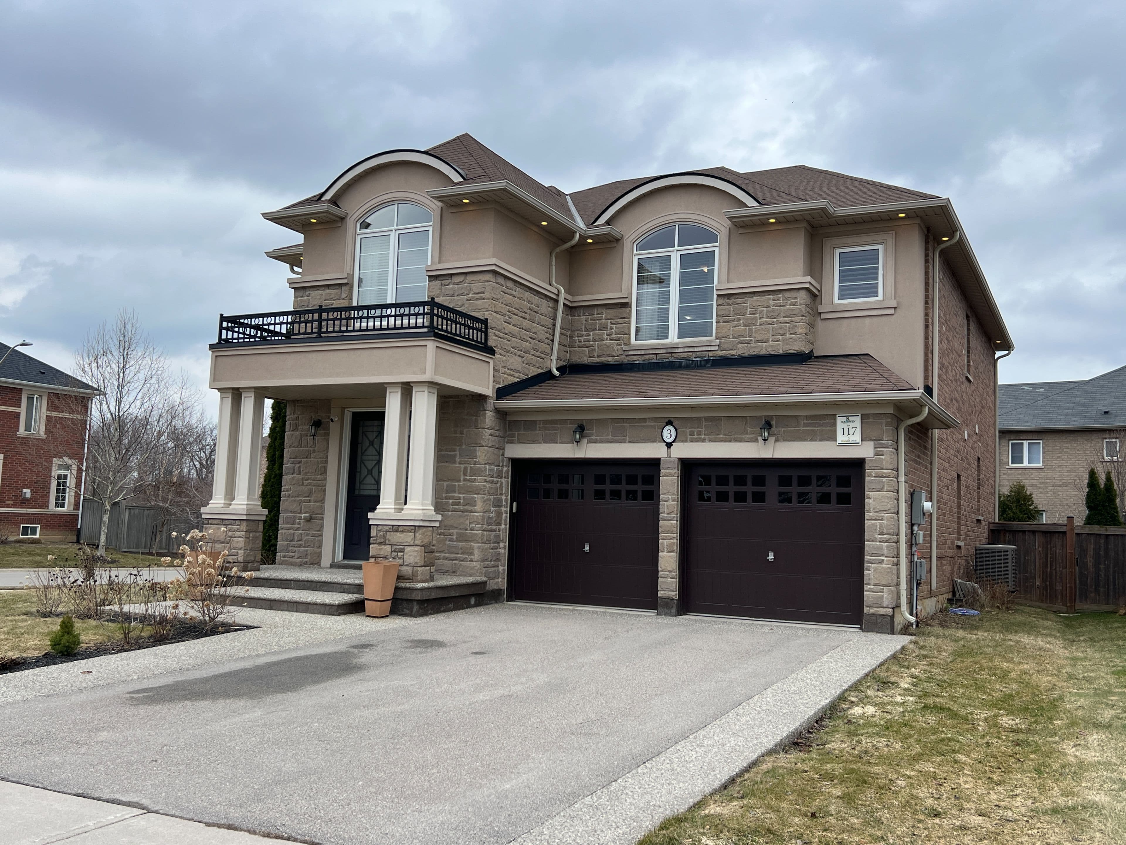 3 Grandell Drive, Hamilton, ON L9K 0H2
