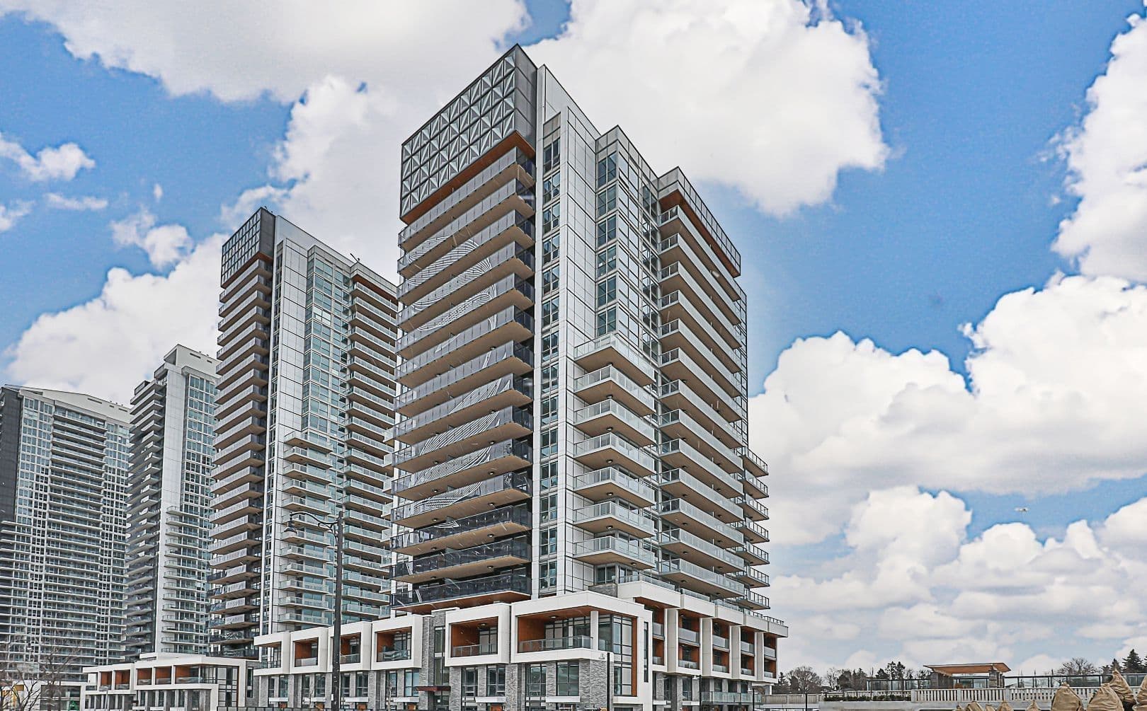 25 Mcmahon Drive 310, Toronto C15, ON M2K 0J1