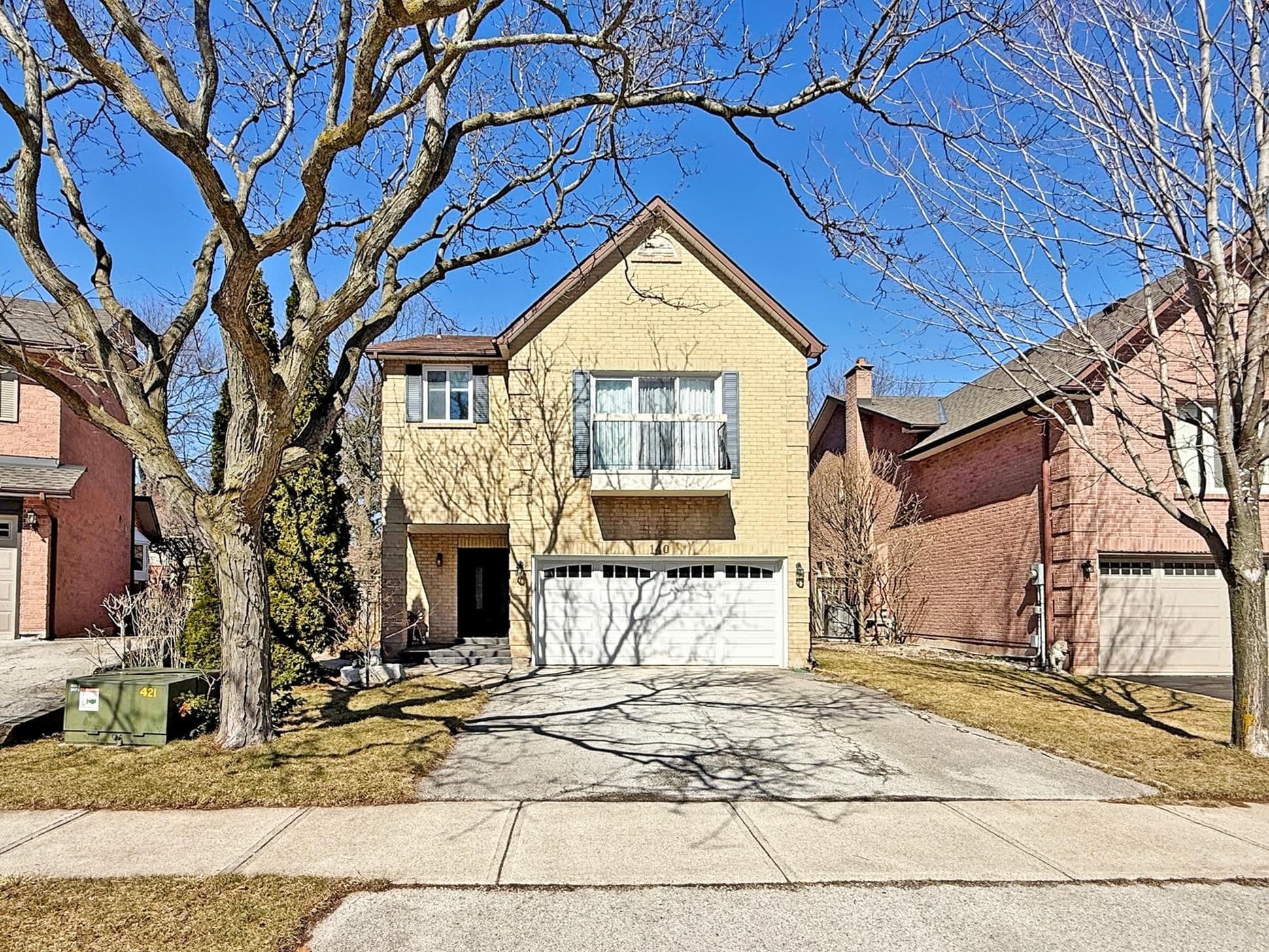 140 Romain Crescent, Oakville, ON L6H 5A6