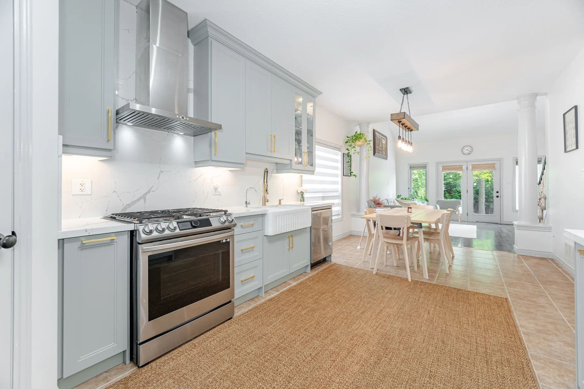 39 Stoneham Street, New Tecumseth, ON L9R 2E6