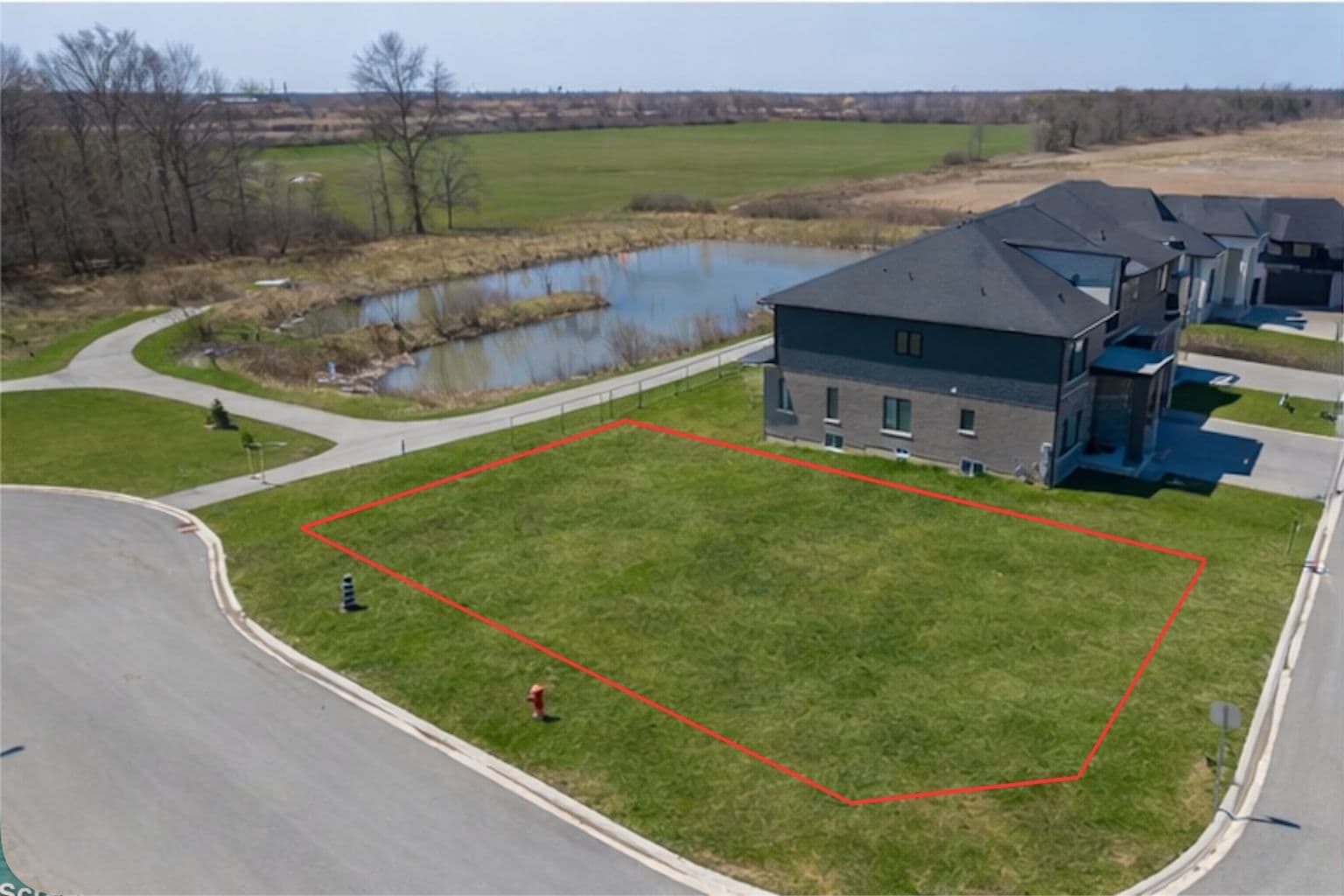 7547 Sherrilee Crescent, Niagara Falls, ON L2H 3T4