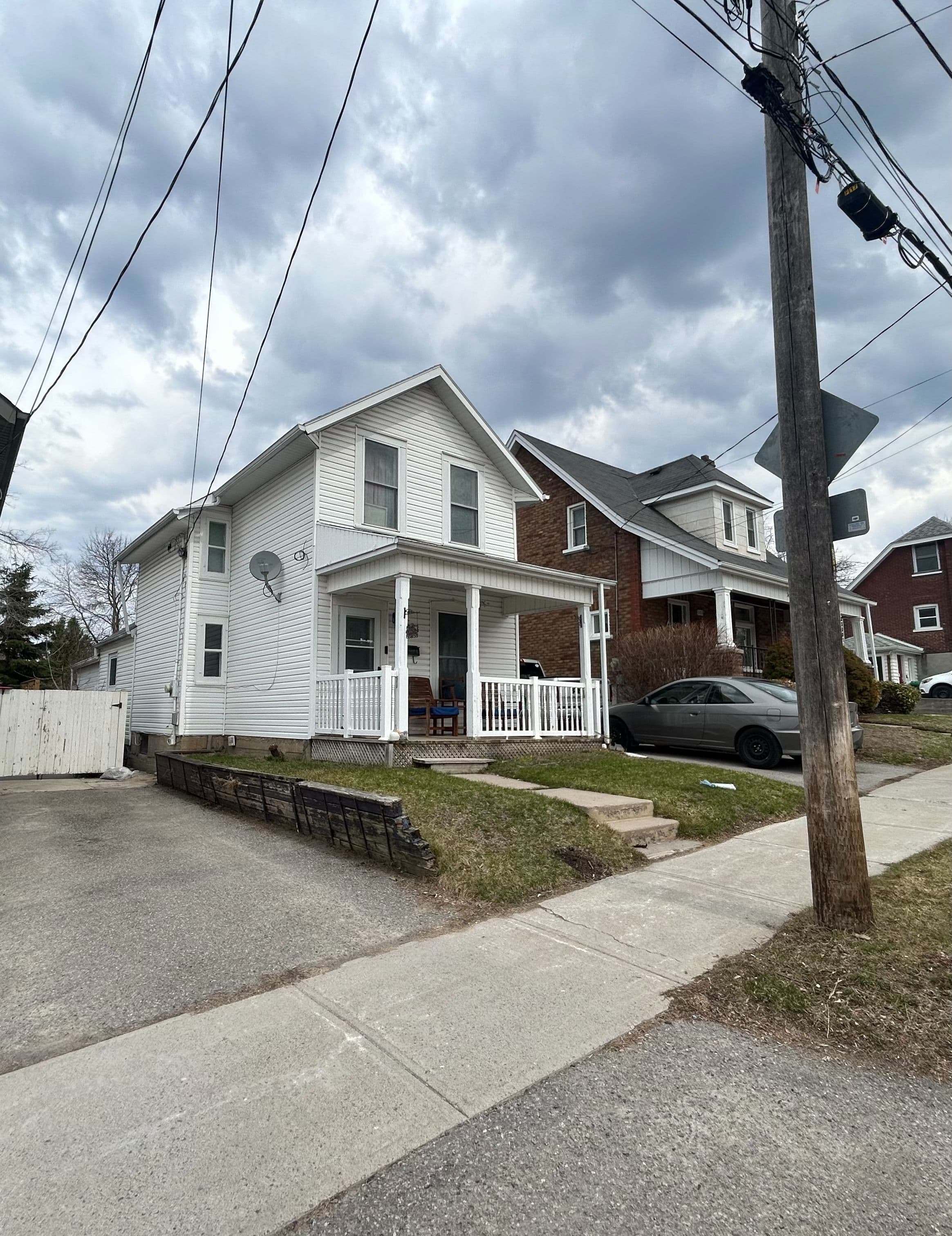 136 Robinson Street, Peterborough, ON K9H 1G2