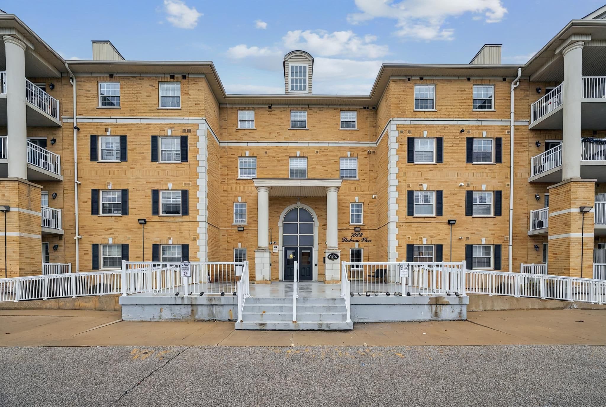 7428 Markham Road 110, Markham, ON L3S 4V6