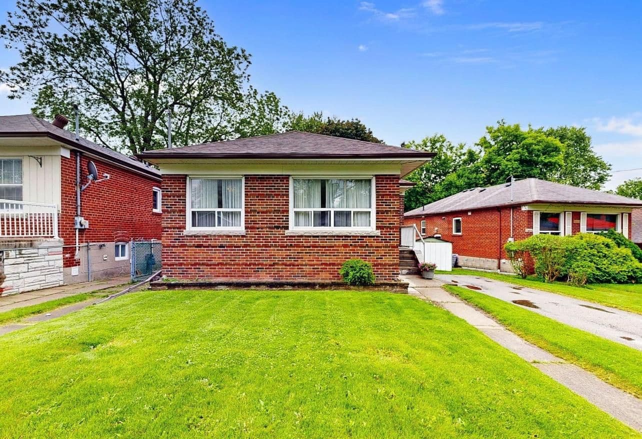25 Mackinac Crescent Basement, Toronto E09, ON M1J 1P8
