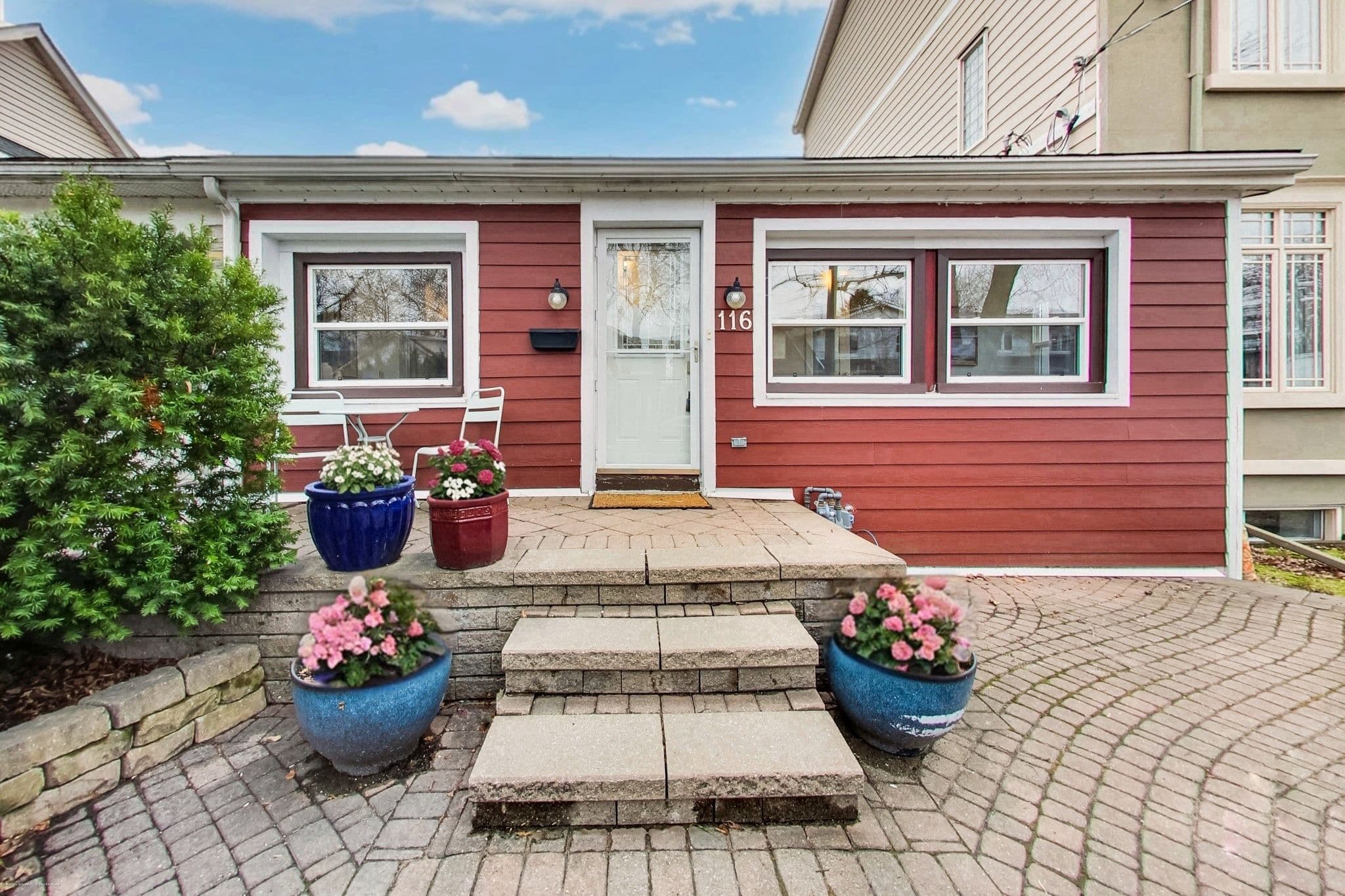 116 Hannaford Street, Toronto E02, ON M4E 3H1