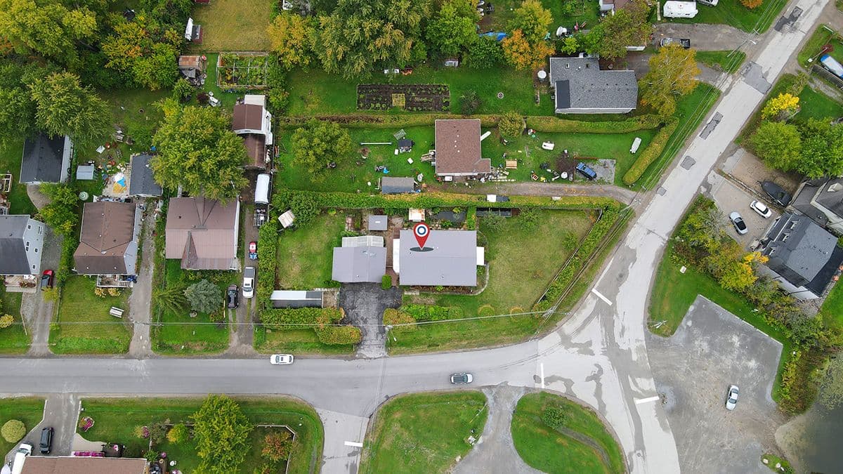 381 Walter Drive, Georgina, ON L4P 3A8