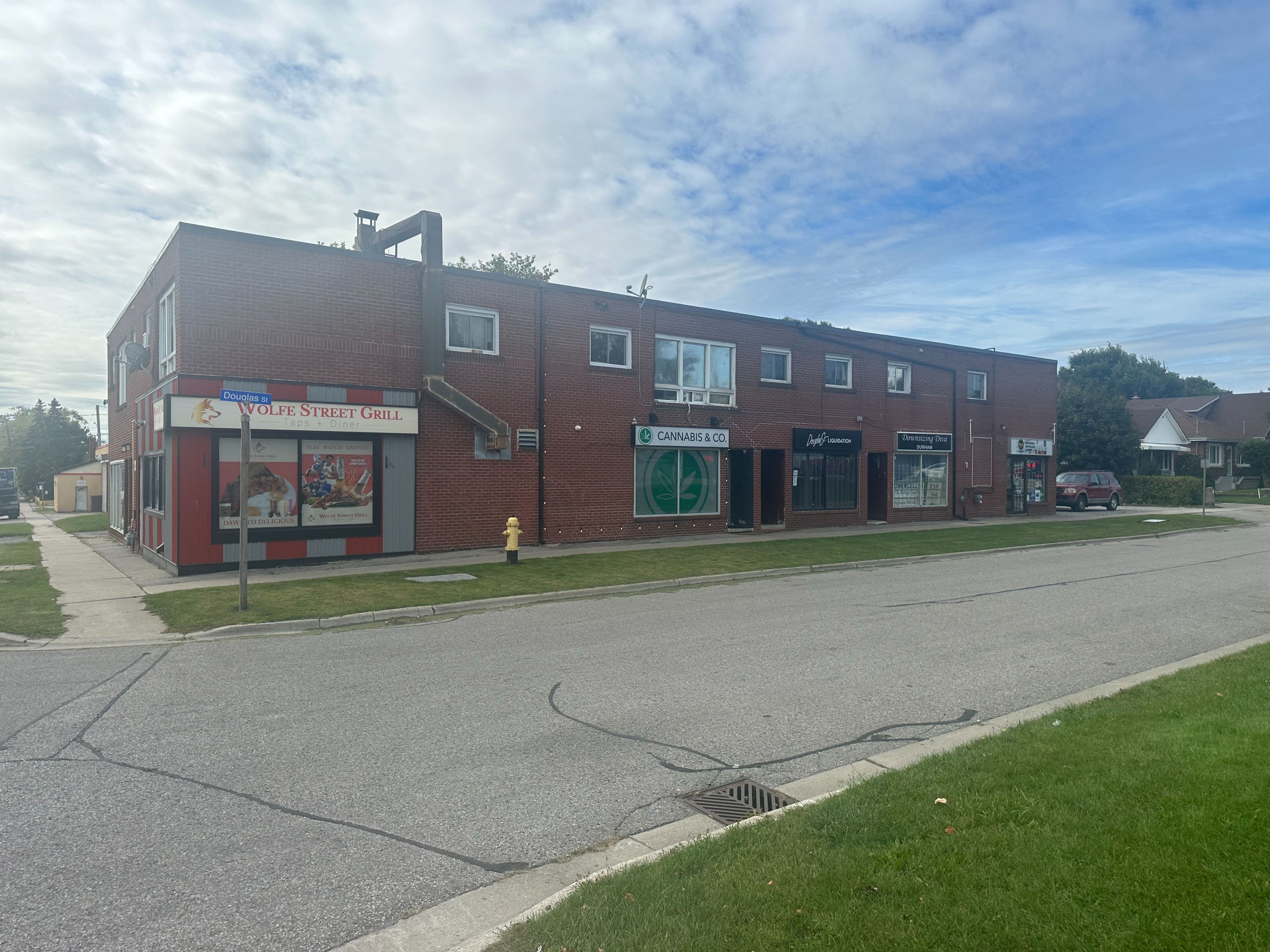92 Wolfe Street 7, Oshawa, ON L1H 3T6