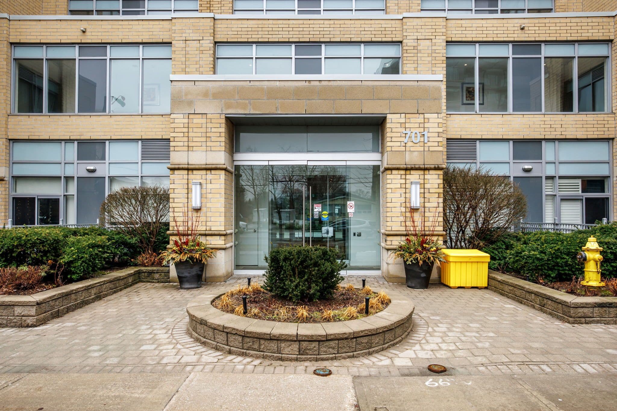 701 Sheppard Avenue W 315, Toronto C06, ON M3H 0B2