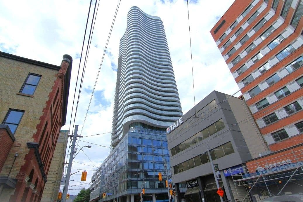 403 Church Street 2403, Toronto C08, ON M4Y 0C9