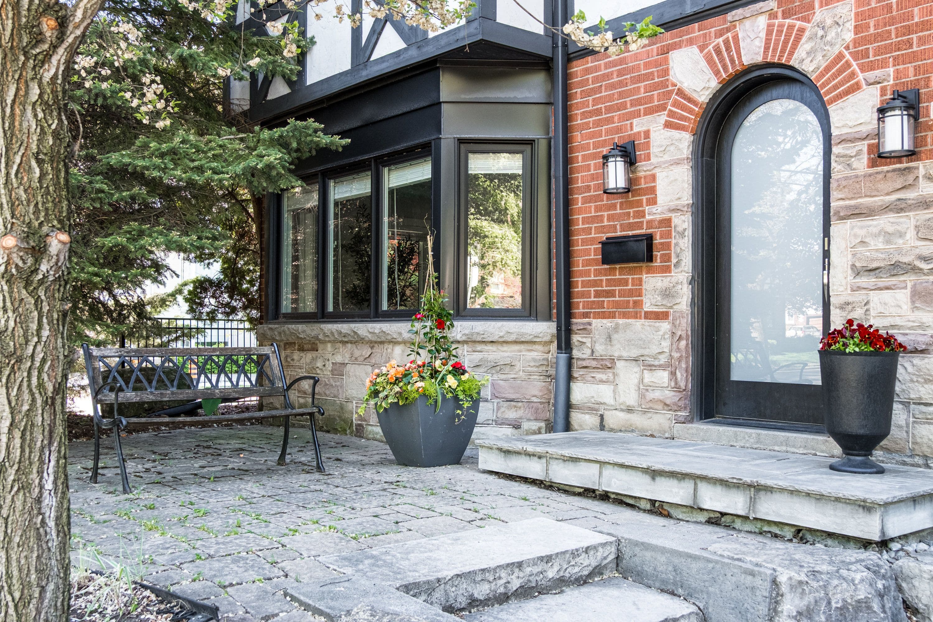 3 Oakwood Place, Hamilton, ON L8S 4C9