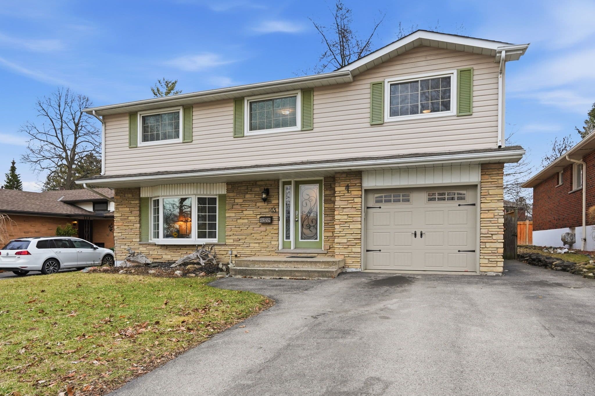 65 Rolston Drive, Hamilton, ON L9C 3X6