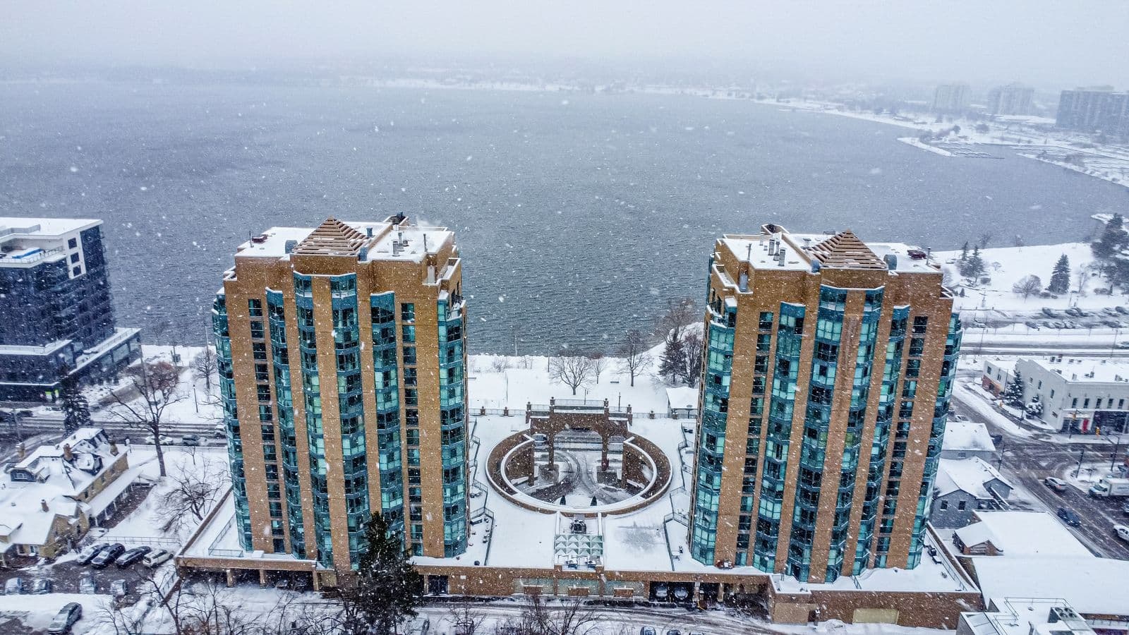 150 Dunlop Street E 1103, Barrie, ON L4M 6H1