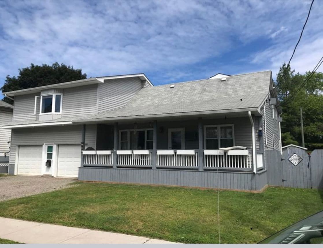 612 Romaine Street, Peterborough, ON K9J 2E4