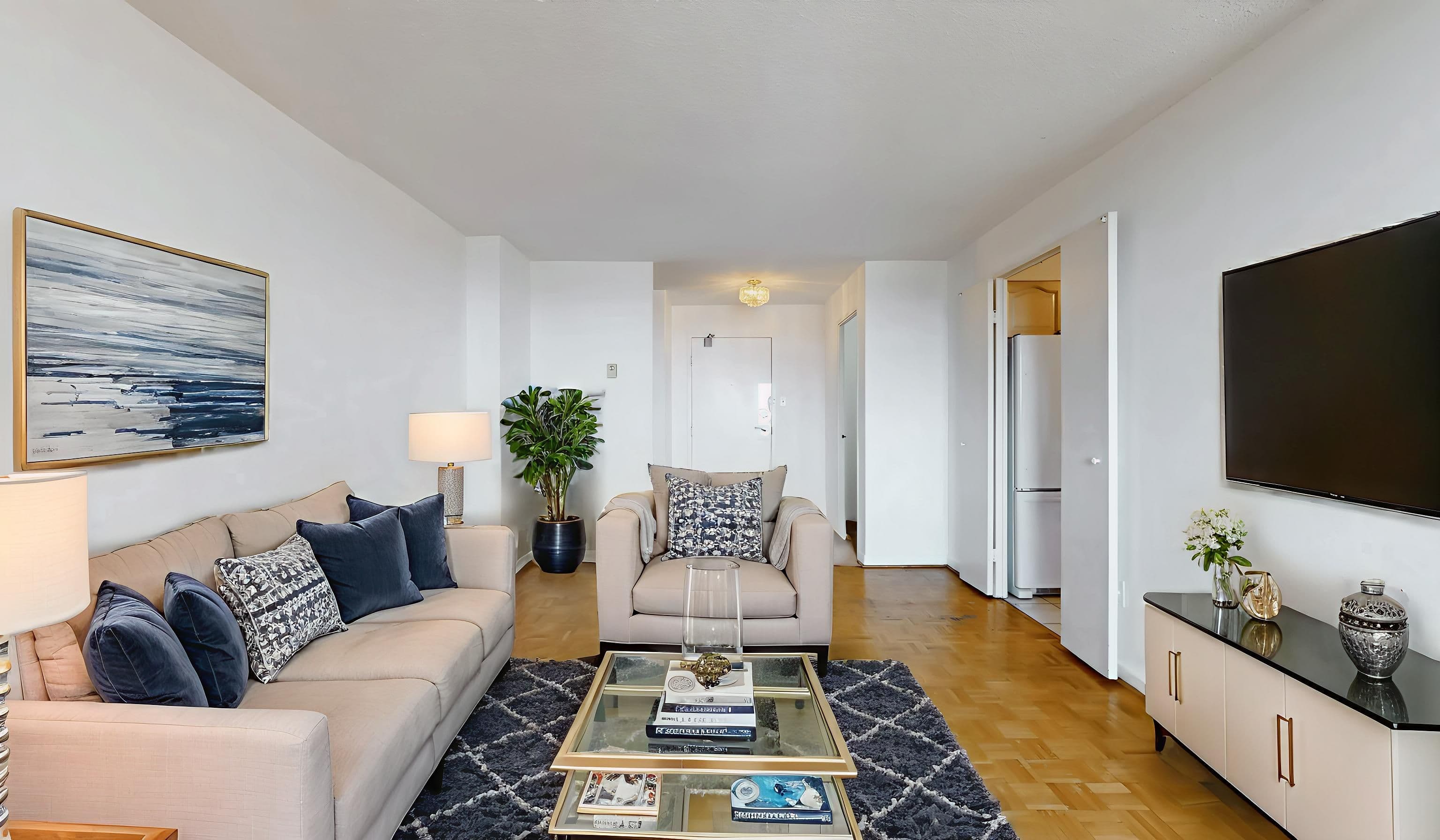 80 Inverlochy Boulevard 901, Markham, ON L3T 4P3