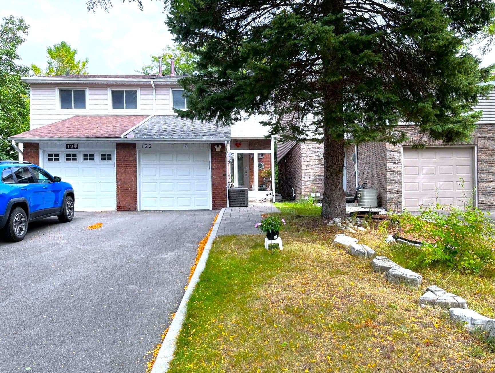 122 Tamarack Drive, Markham, ON L3T 4X4
