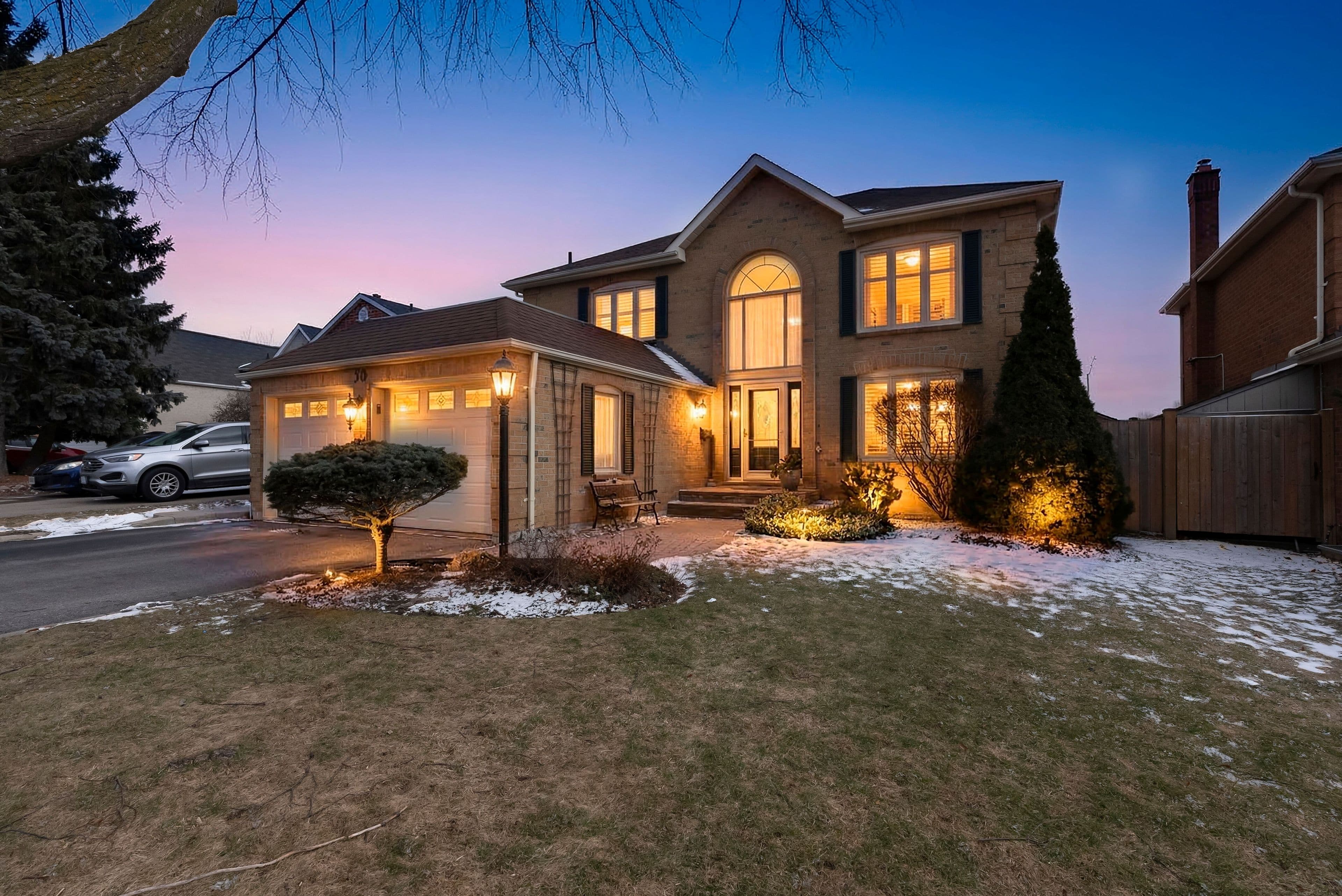 30 Northumberland Place, Brampton, ON L6S 4E5