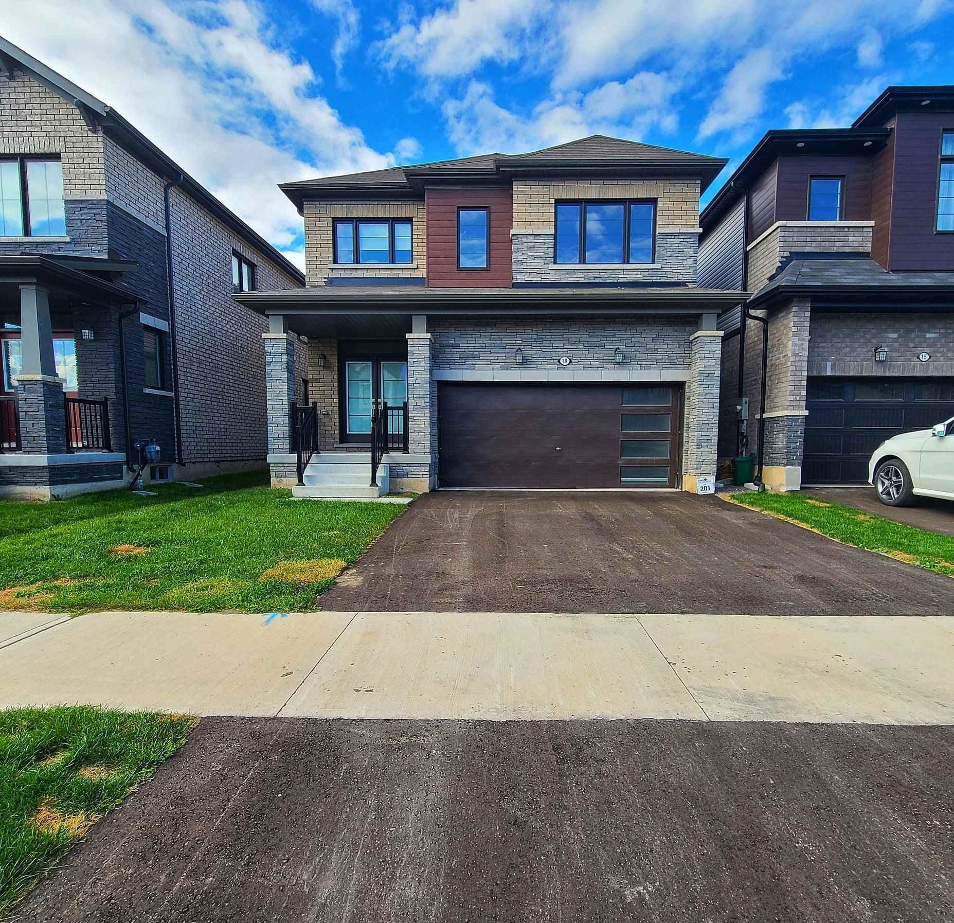 19 Buttercream Avenue, Thorold, ON L2V 0L3