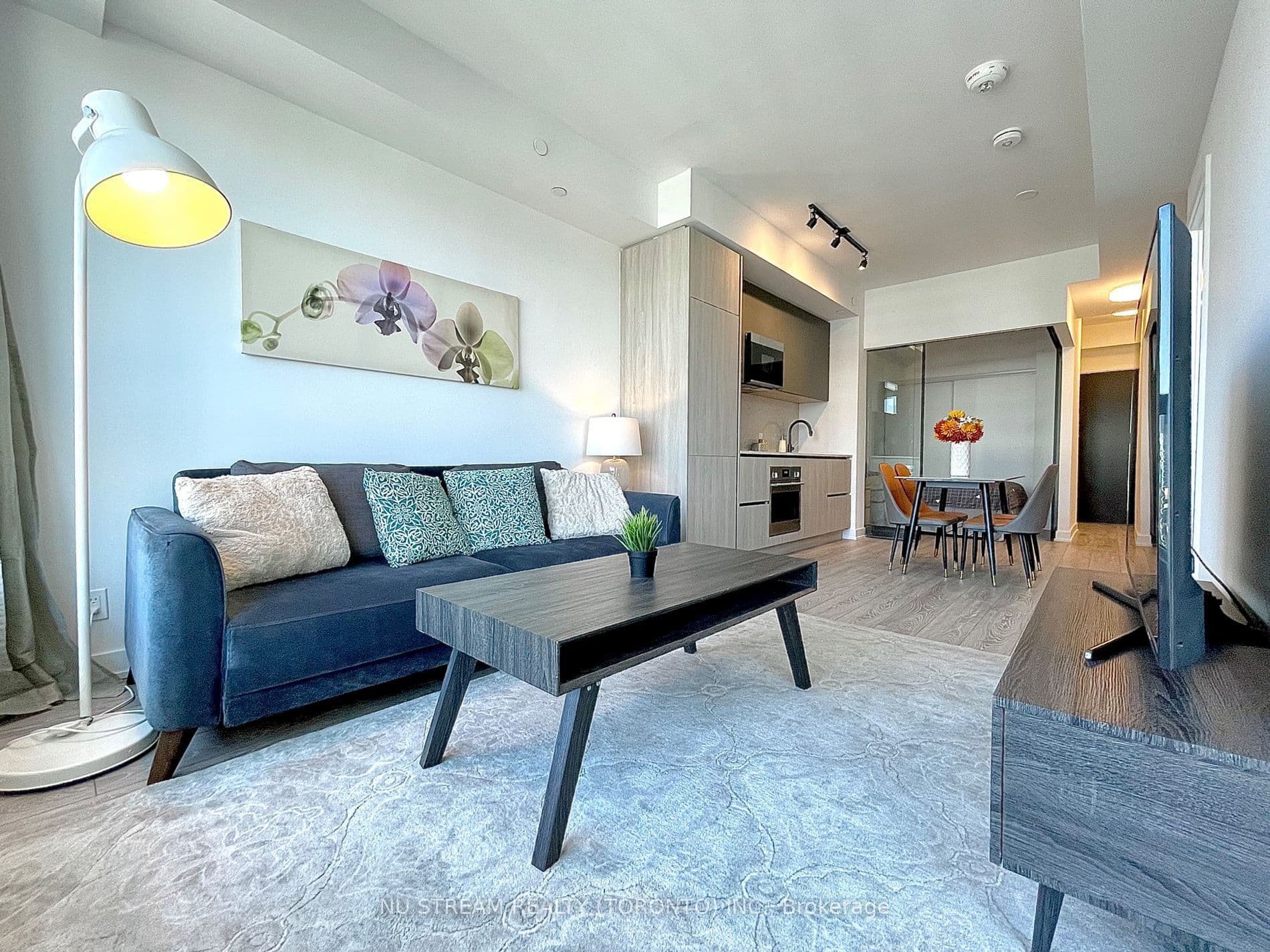 108 Peter Street 5003, Toronto C01, ON M5V 0W2