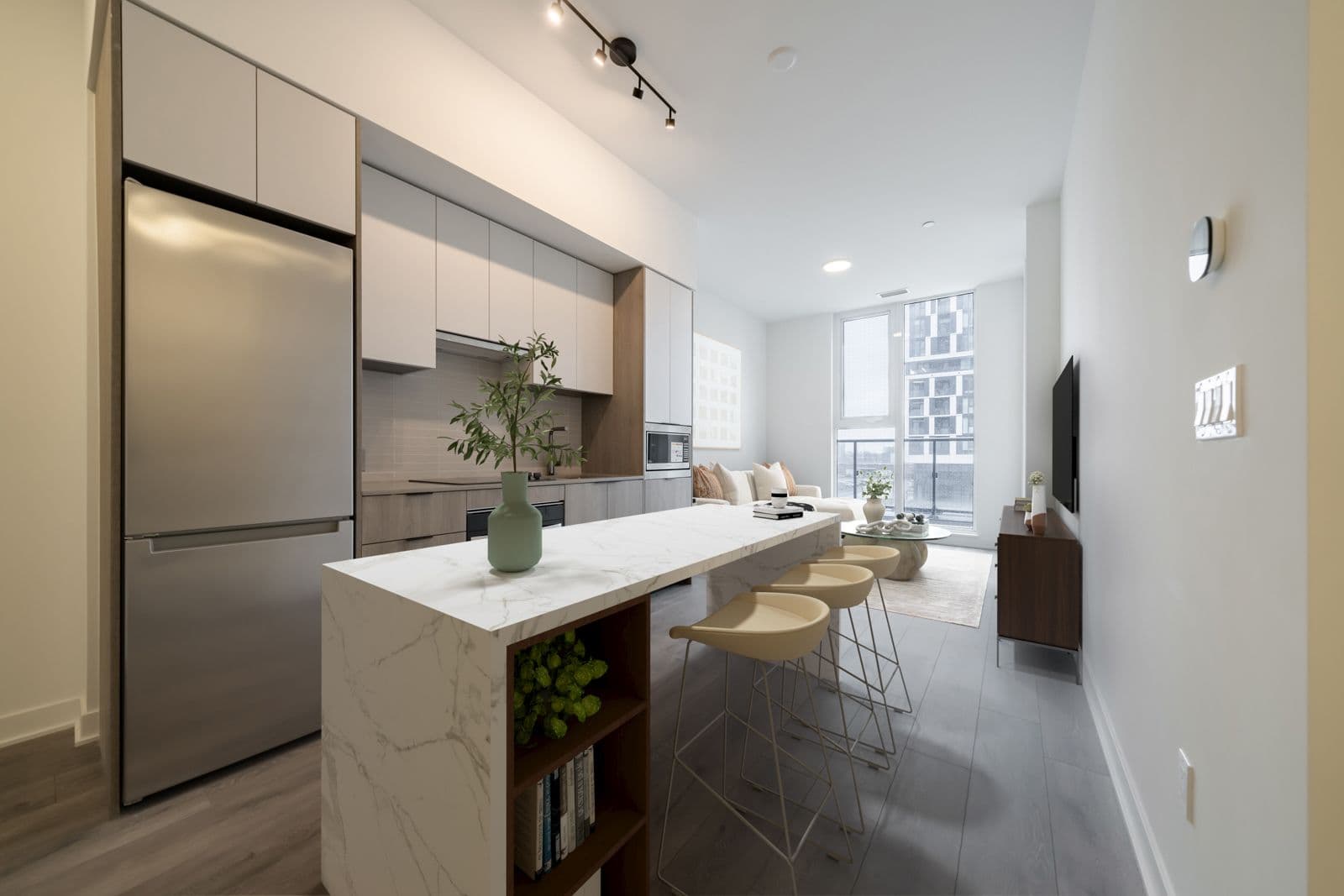 1007 The Queensway N/A 205, Toronto W08, ON M8Z 0H4