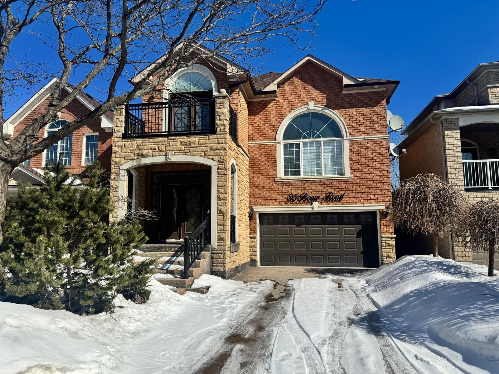 35 Boom Road, Vaughan, ON L6A 3G1