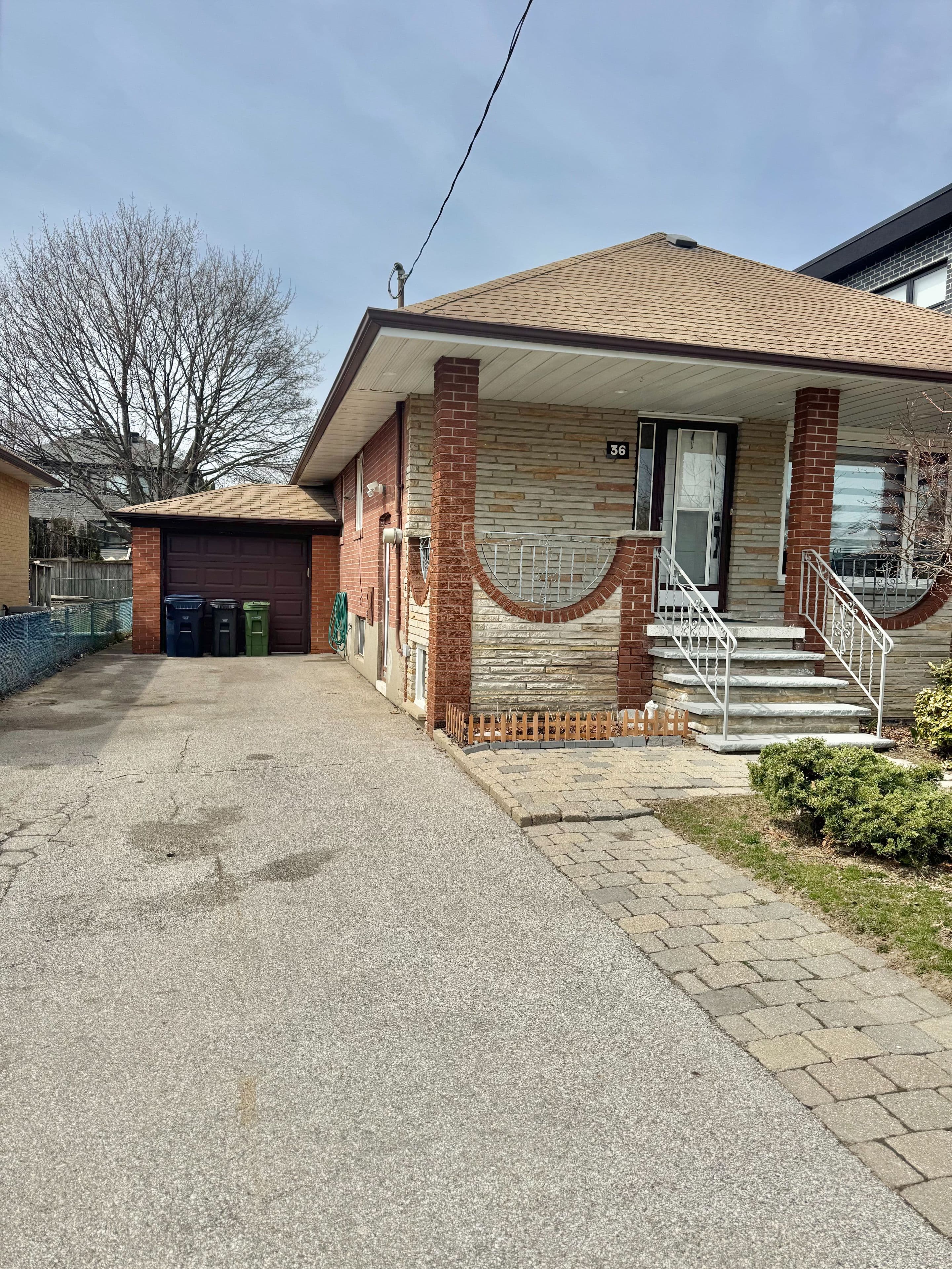 36 Ashmore Avenue Lower, Toronto W07, ON M8Z 4C4