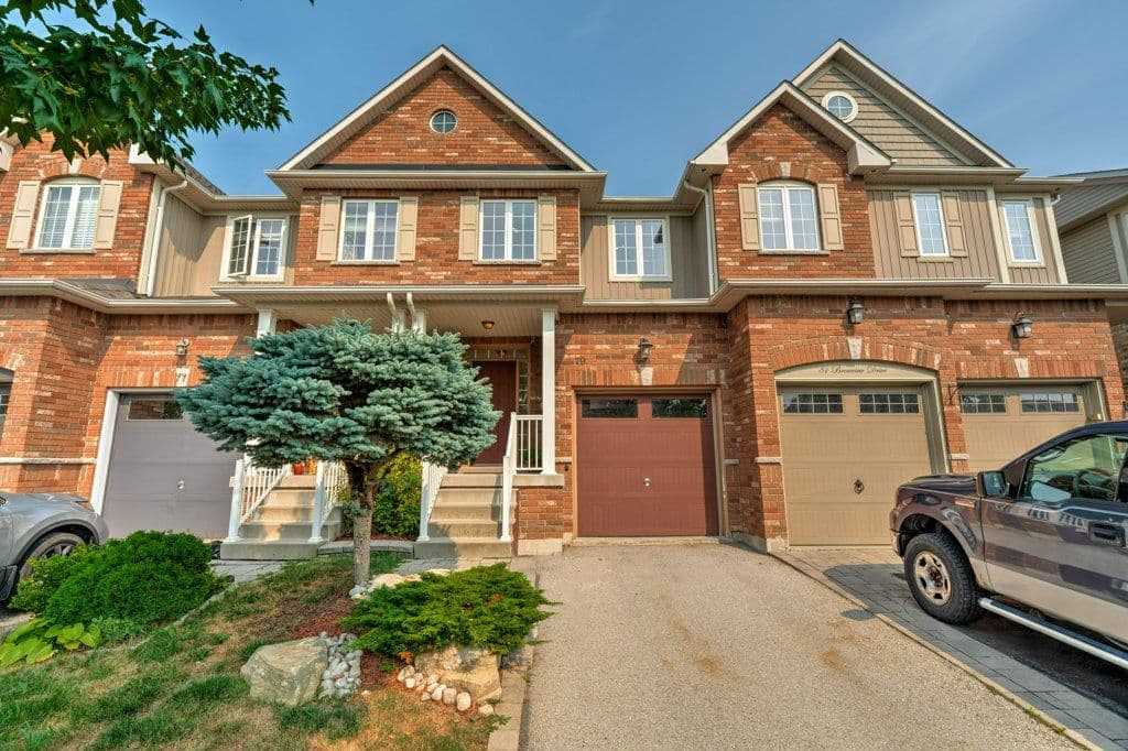 79 Browview Drive, Hamilton, ON L8B 0R2