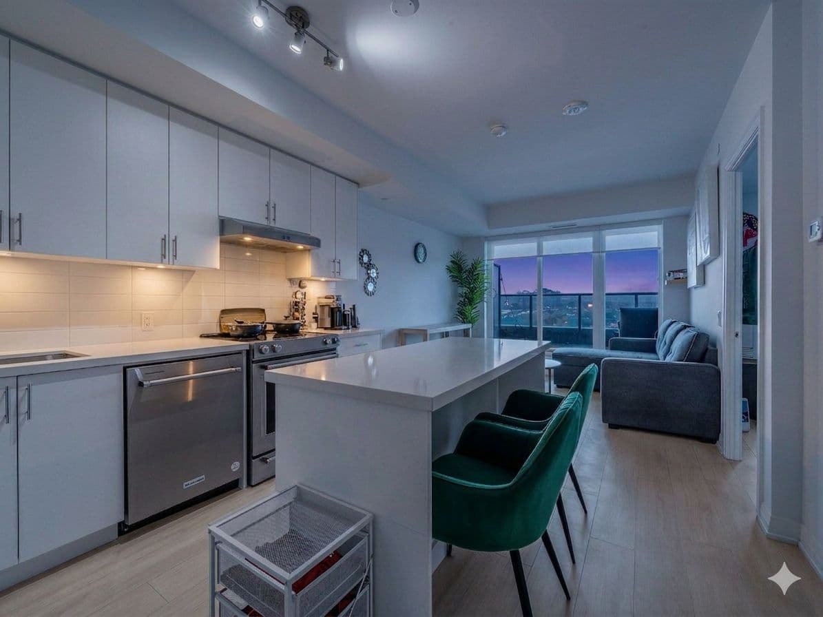 8960 Jane Street 230, Vaughan, ON L4K 2M9