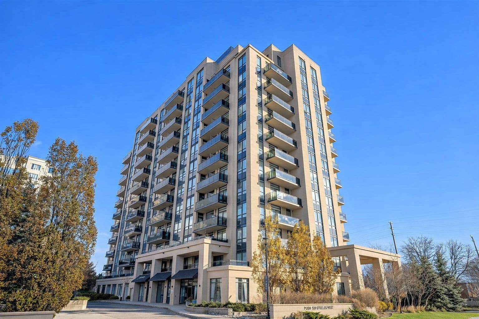 520 Steeles Avenue W 810, Vaughan, ON L4J 0H2