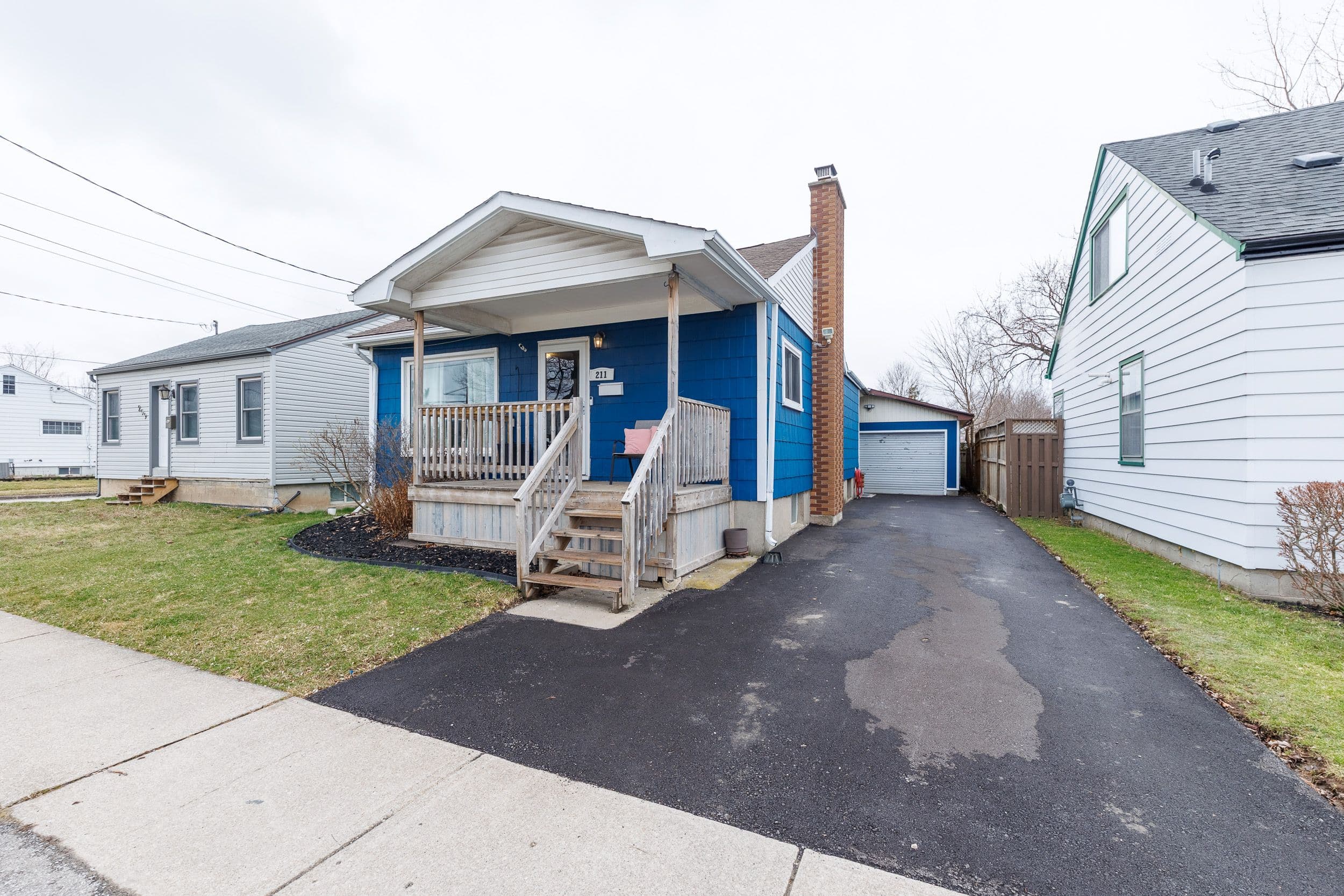 211 Grantham Avenue, St. Catharines, ON L2M 4Z1