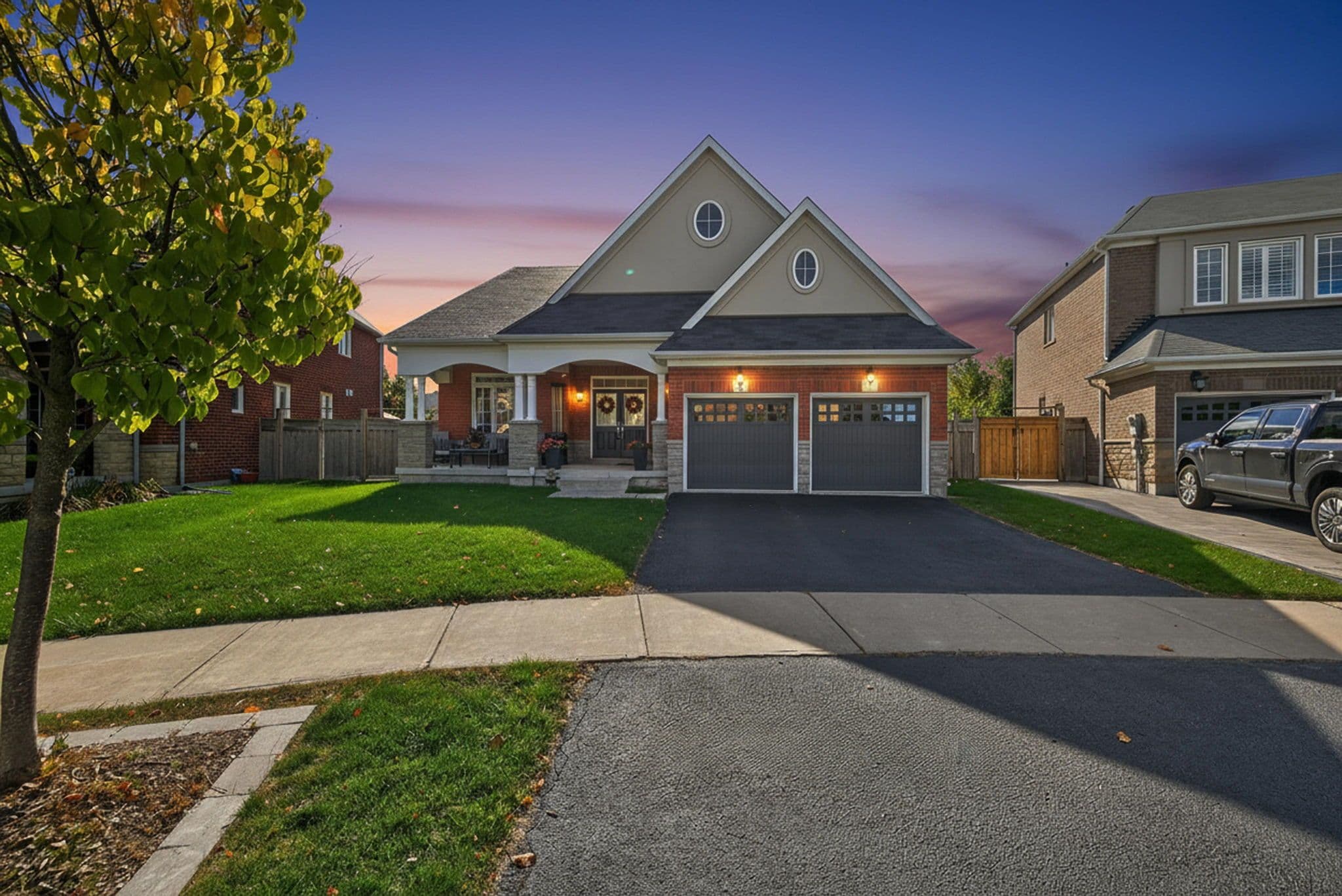 26 Waterton Way, Bradford West Gwillimbury, ON L3Z 0R3