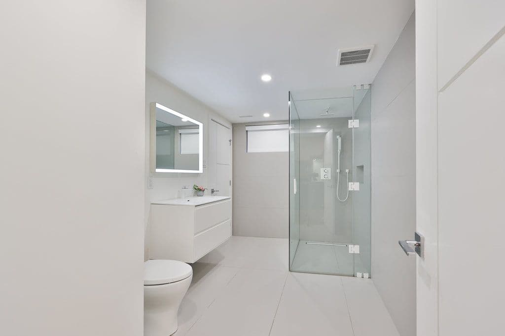 370 Goodram Drive, Burlington, ON L7L 2K1