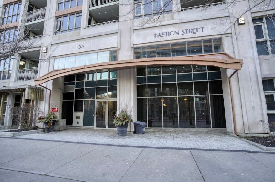 35 Bastion Street 706, Toronto C01, ON M5V 0C2