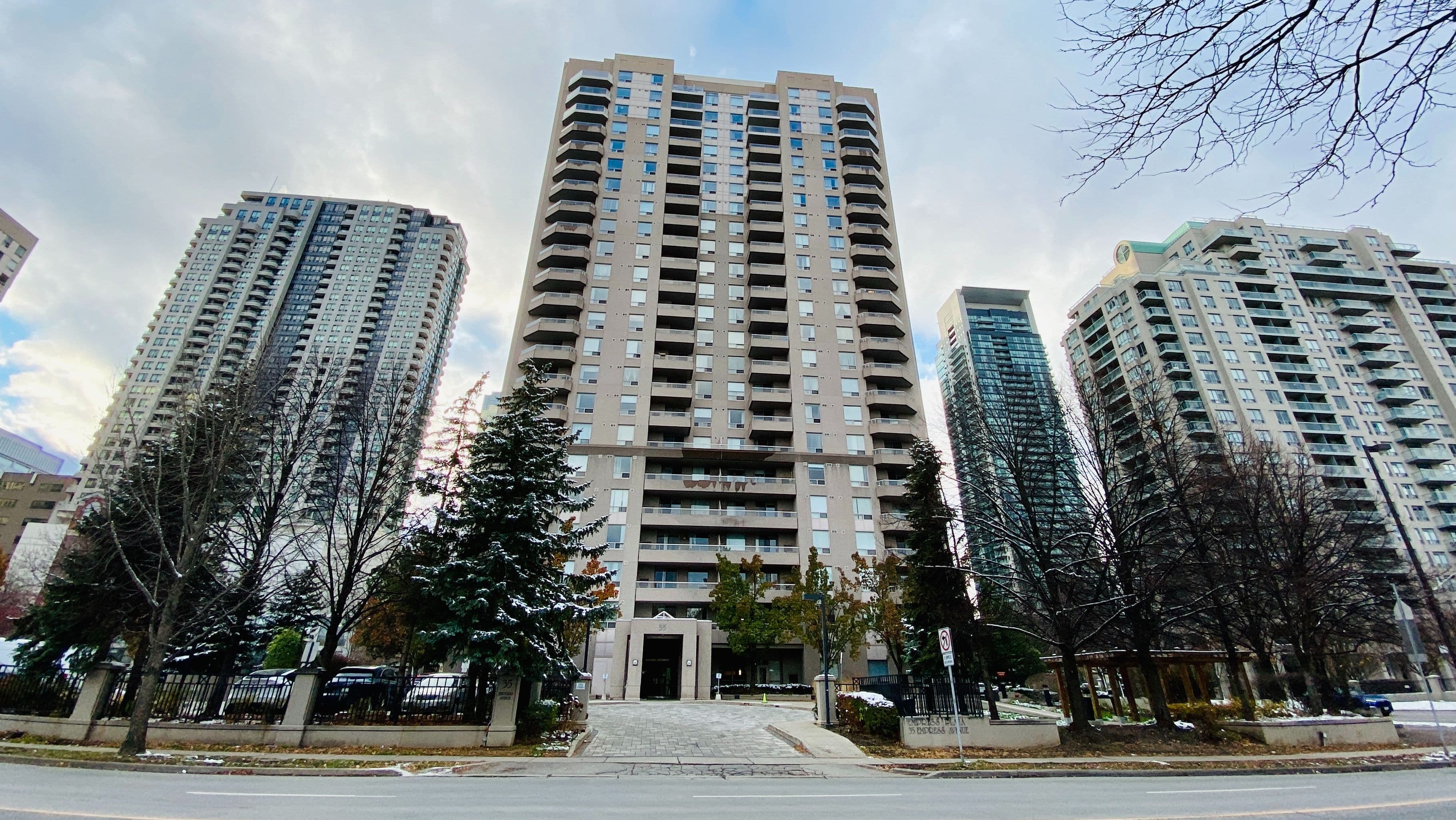 35 Empress Avenue 1108, Toronto C14, ON M2N 6T3