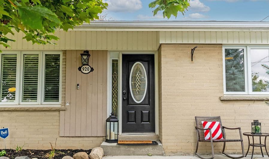 920 Greenwood Crescent, Whitby, ON L1N 1C8