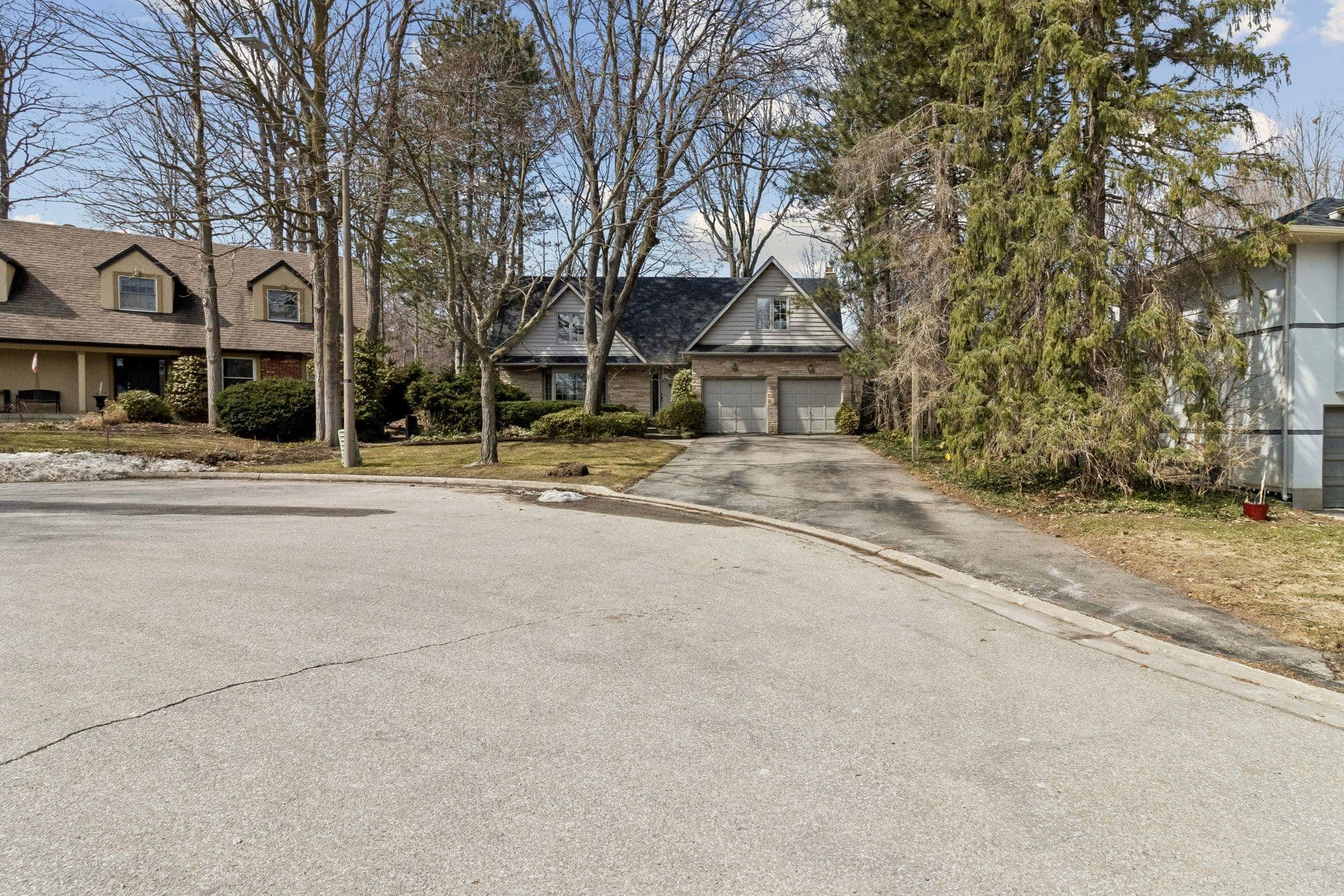 57 Hemingway Crescent, Markham, ON L3R 2S4