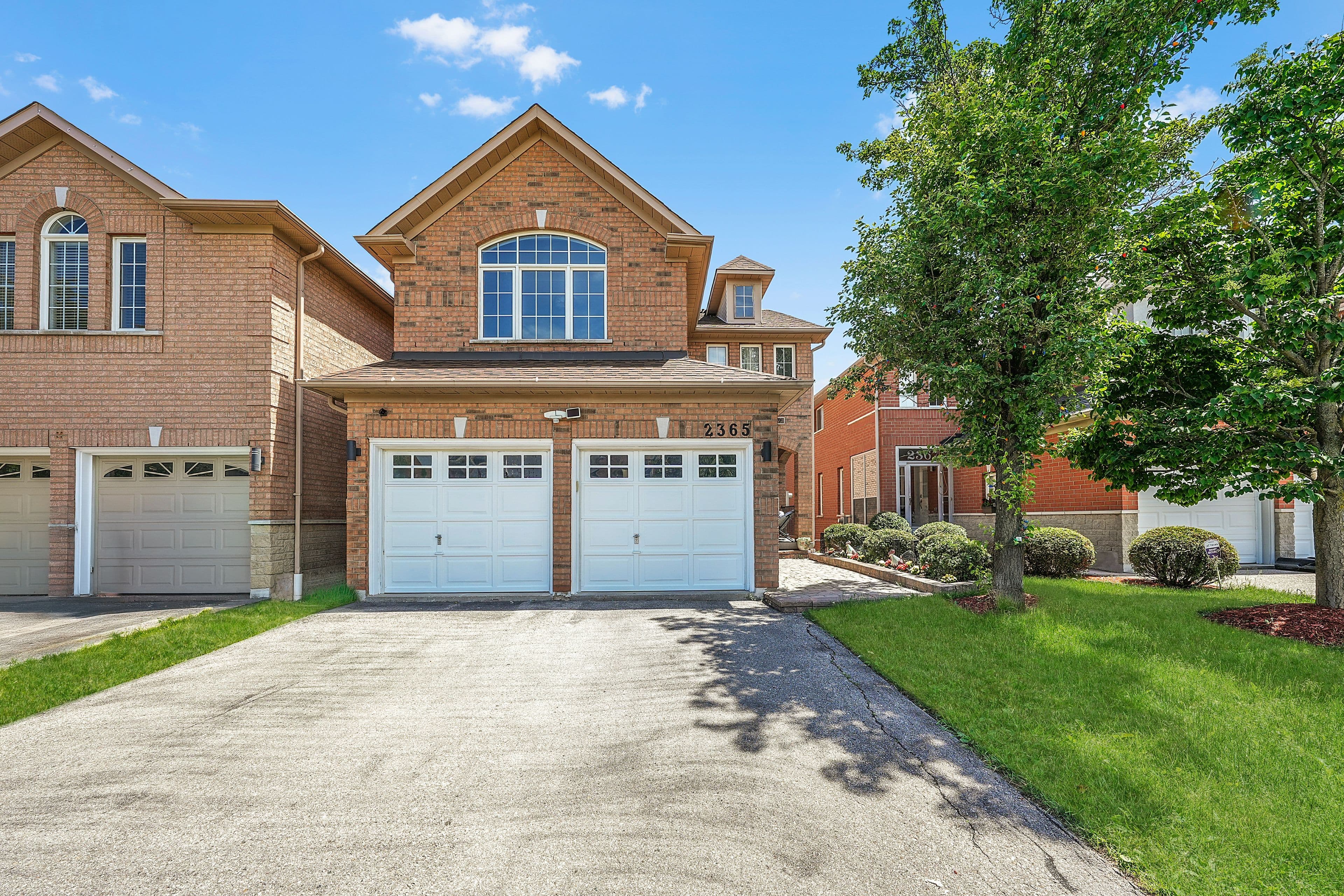 2365 Bankside Drive, Mississauga, ON L5M 6E3