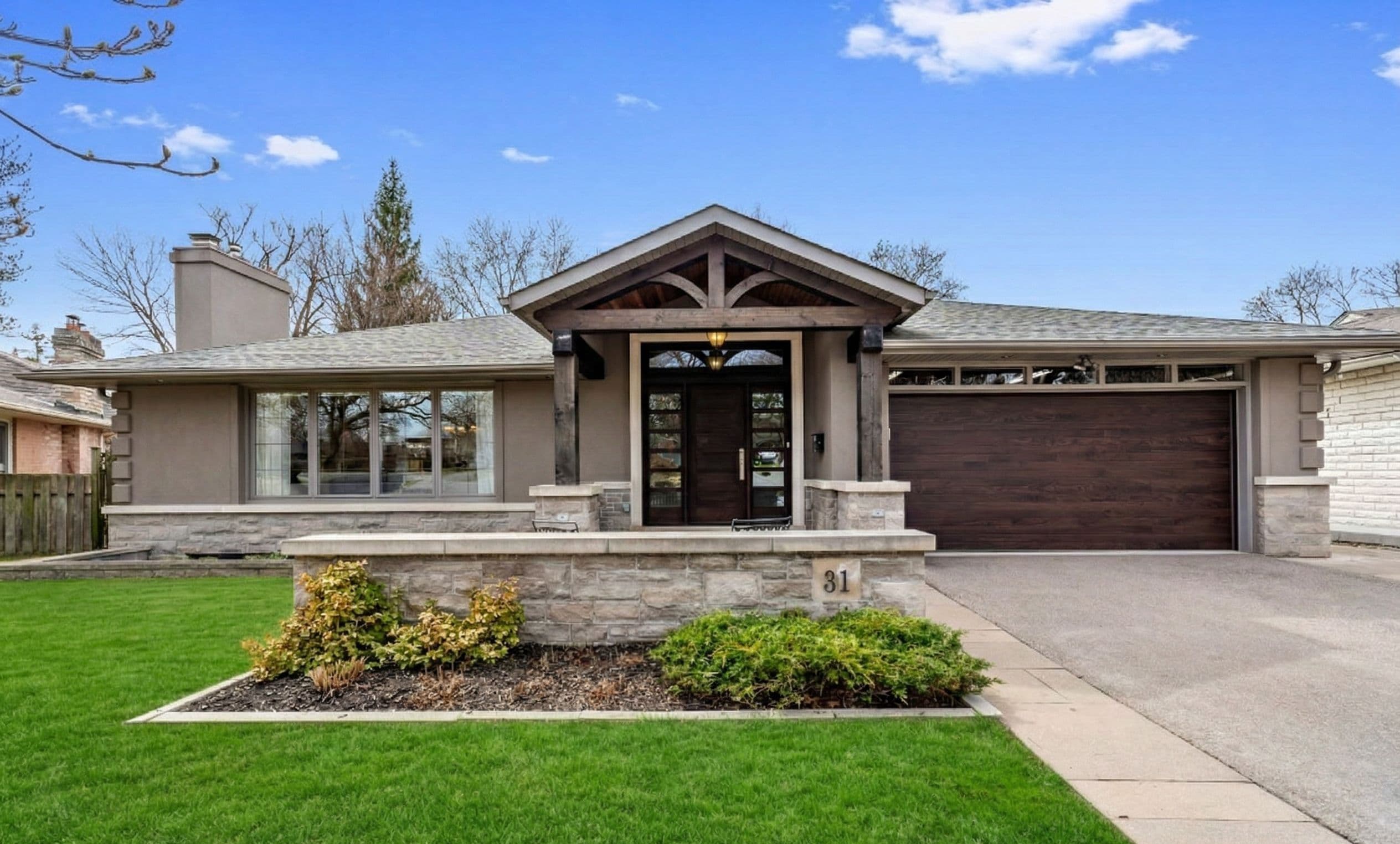 31 Ashwood Crescent, Toronto W08, ON M9A 1Z2