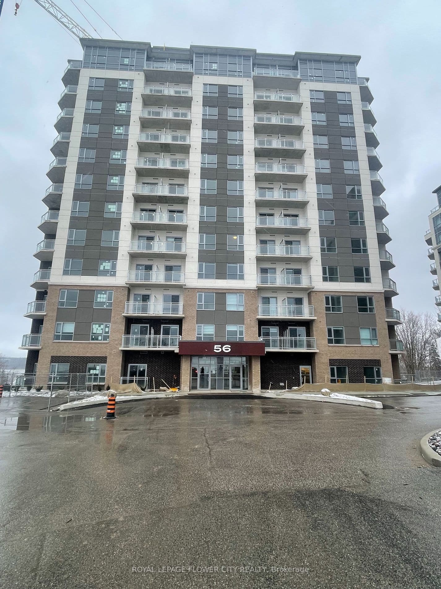 56 Lakeside Terrace 211, Barrie, ON L4M 0L4