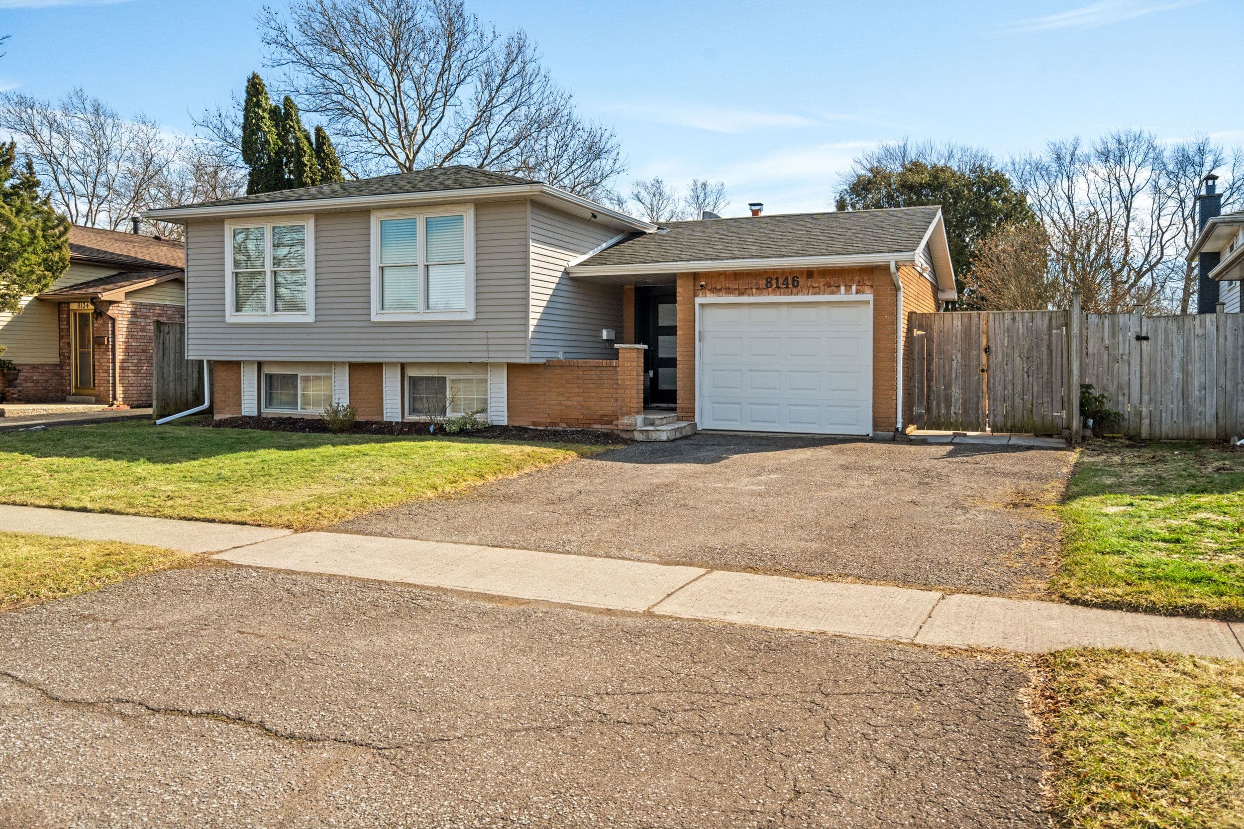 8146 WESTWOOD Street, Niagara Falls, ON L2H 1Y2