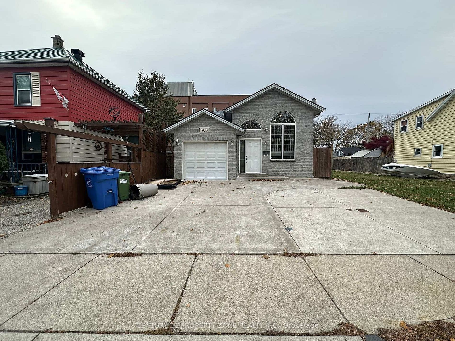 975 Albert Road, Windsor, ON N8Y 3P1