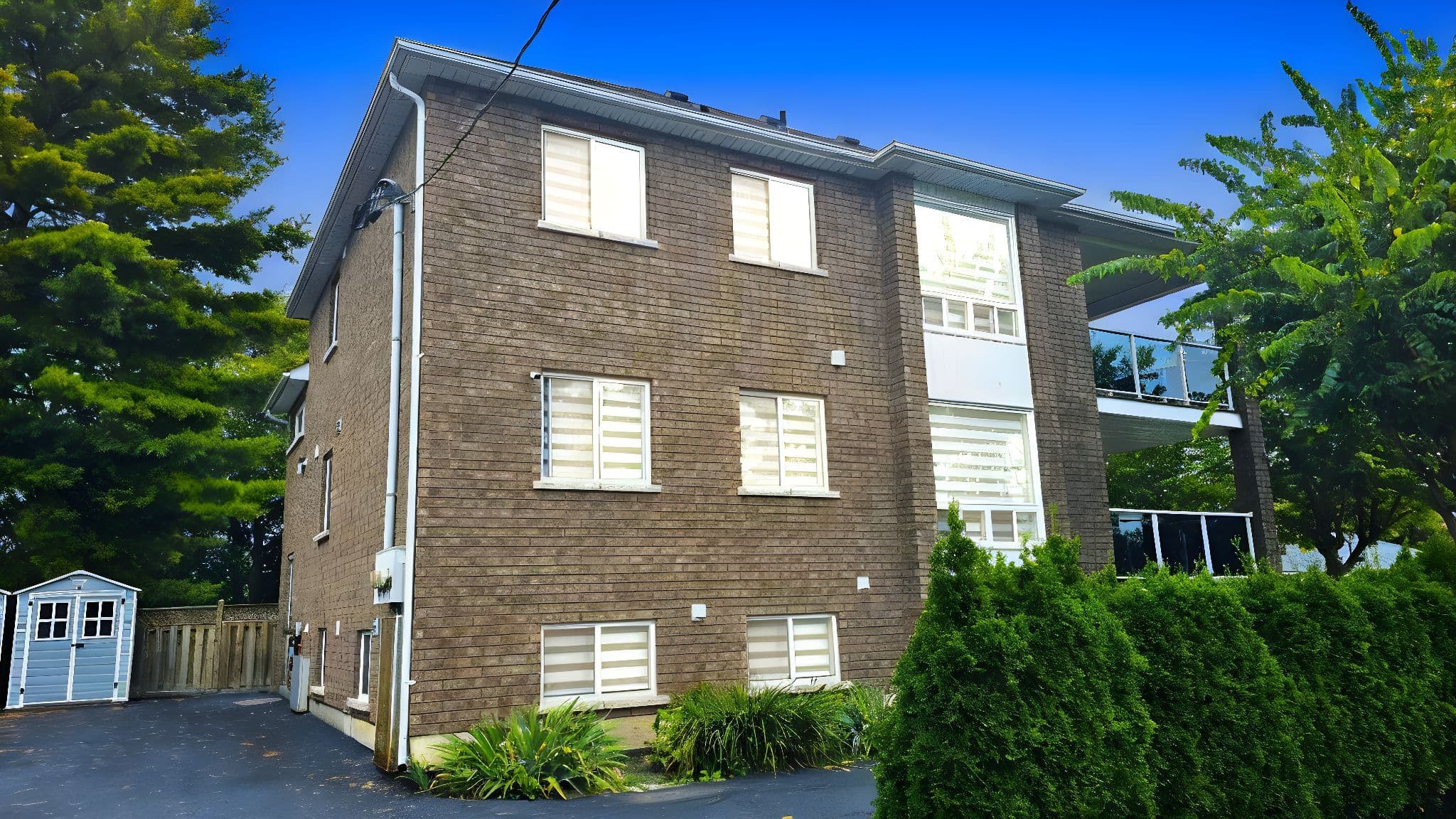 290 Elmgrove Avenue 3, Oshawa, ON L1J 2B8